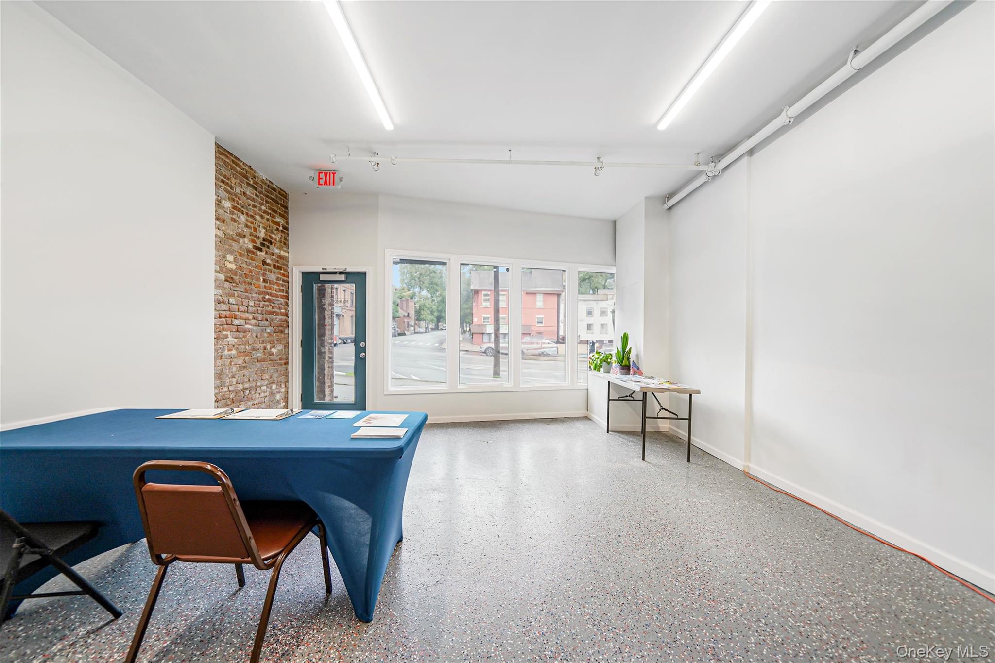 185 Broadway Property Photo 13
