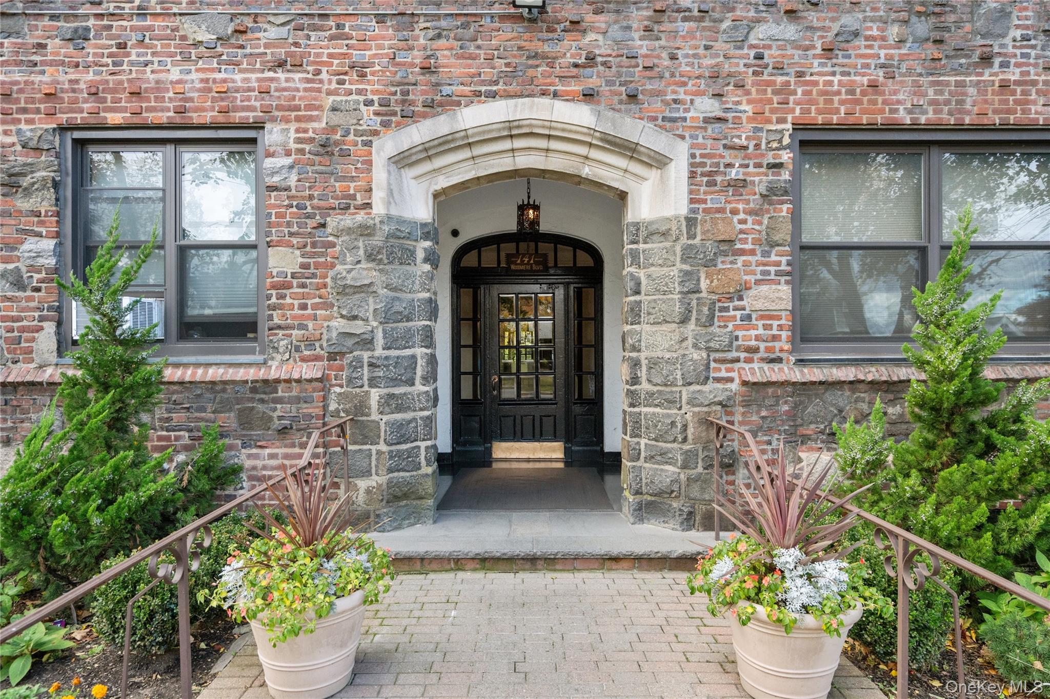 141 Woodmere Boulevard 5c Property Photo 4