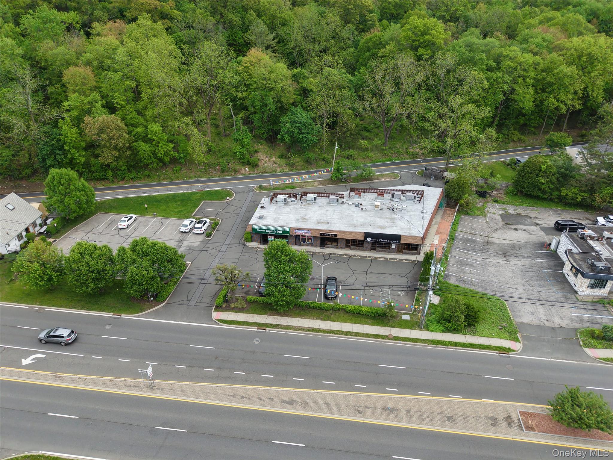 589 Route 303 2 Property Photo 2