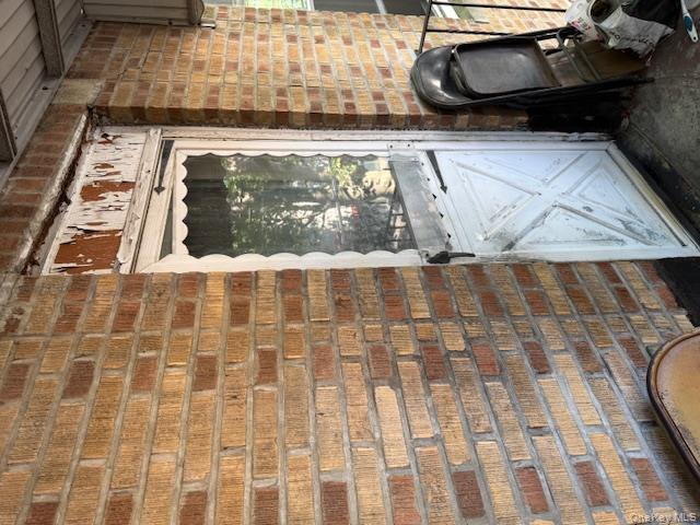 618 Elton Street Property Photo 5