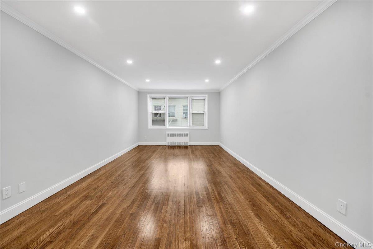 4265 Webster Ave. 5c Property Photo 16