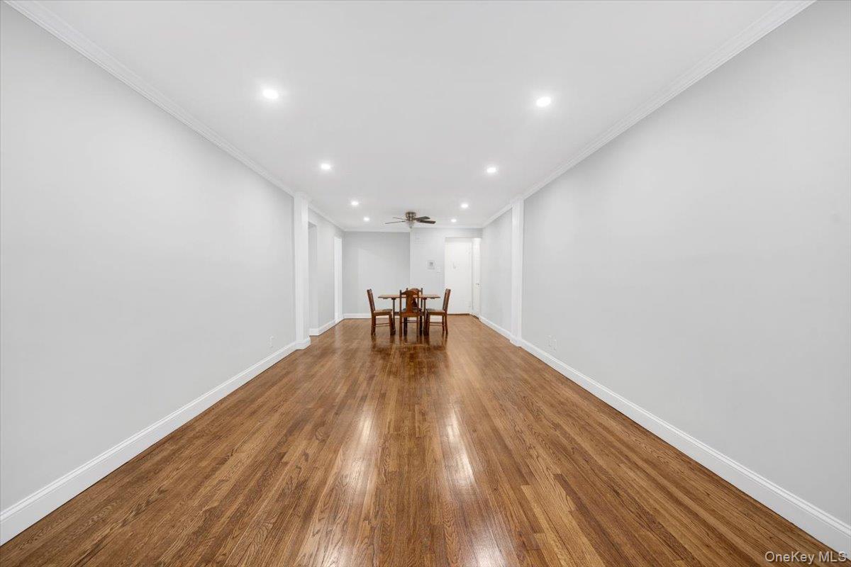 4265 Webster Ave. 5c Property Photo 18