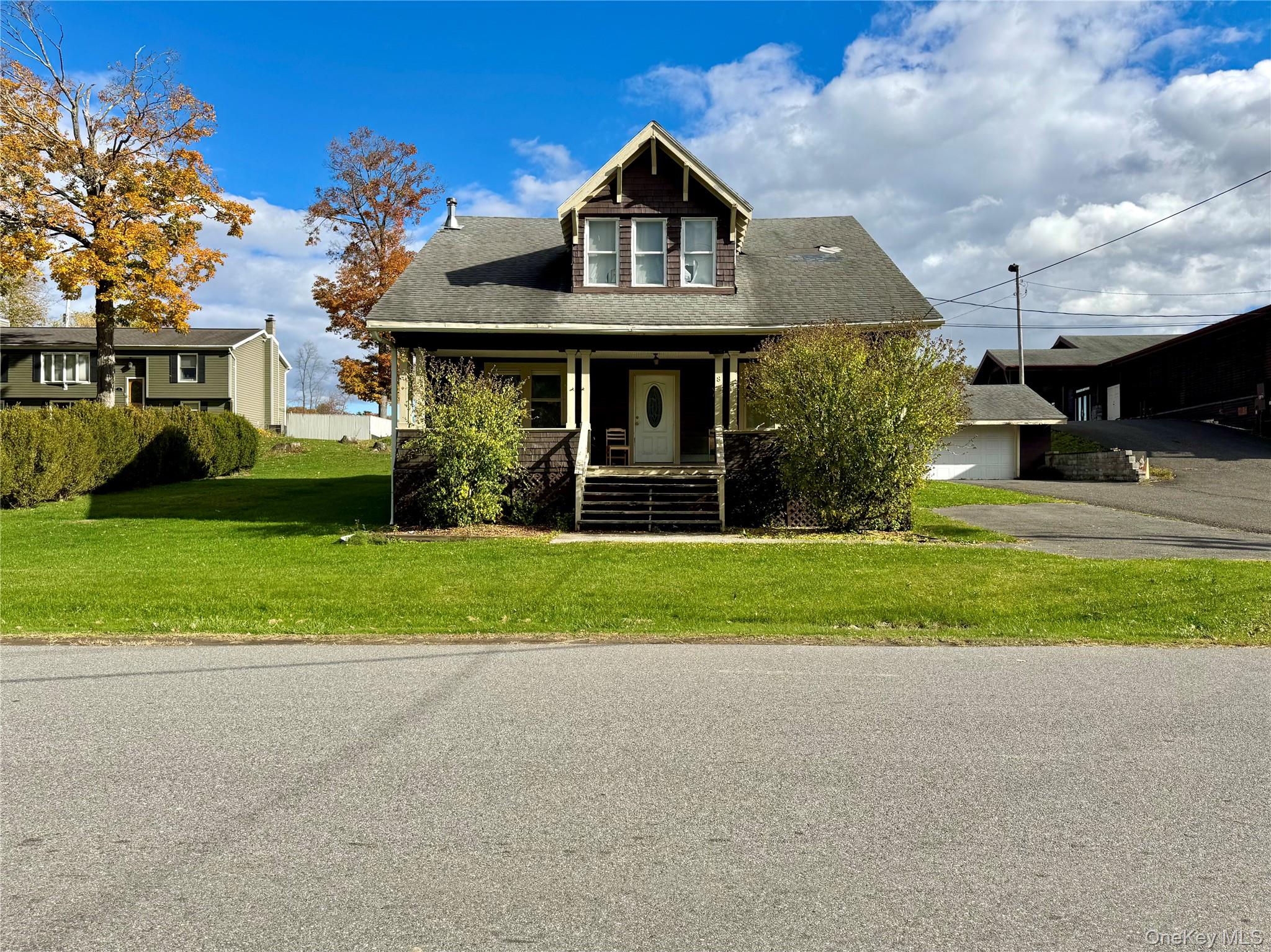 8 Forest Hills Avenue Property Photo 1