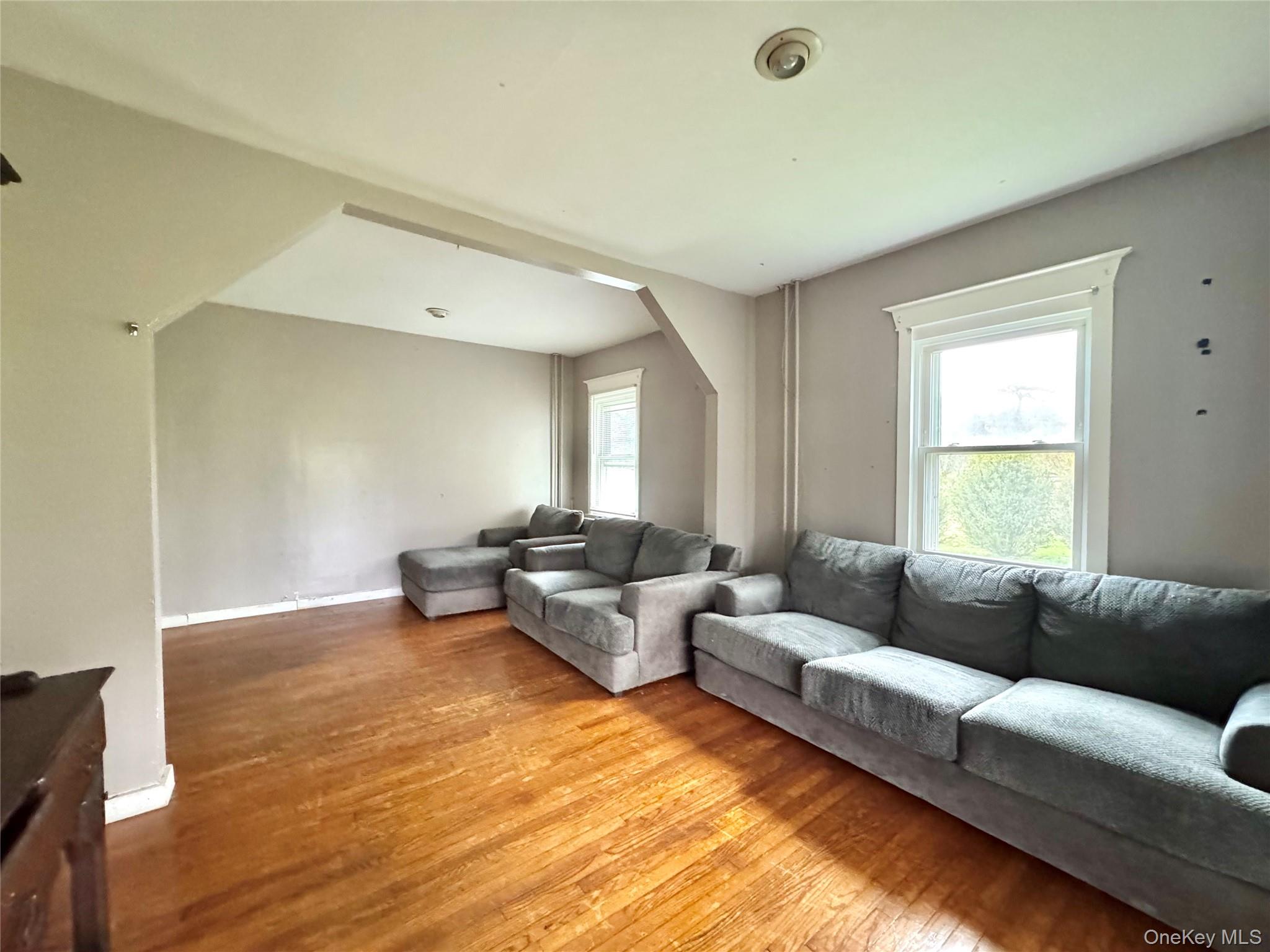 8 Forest Hills Avenue Property Photo 7