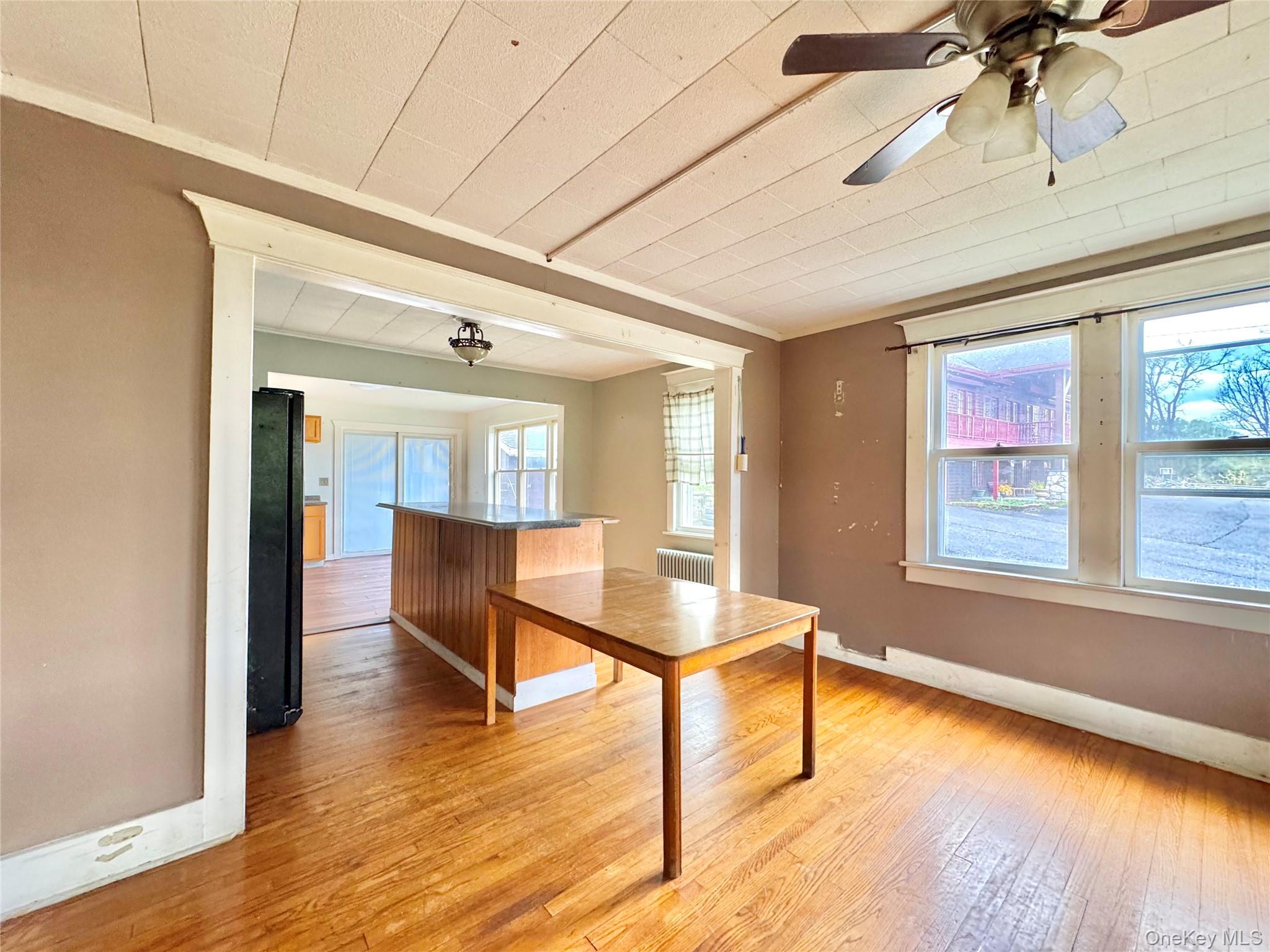 8 Forest Hills Avenue Property Photo 9