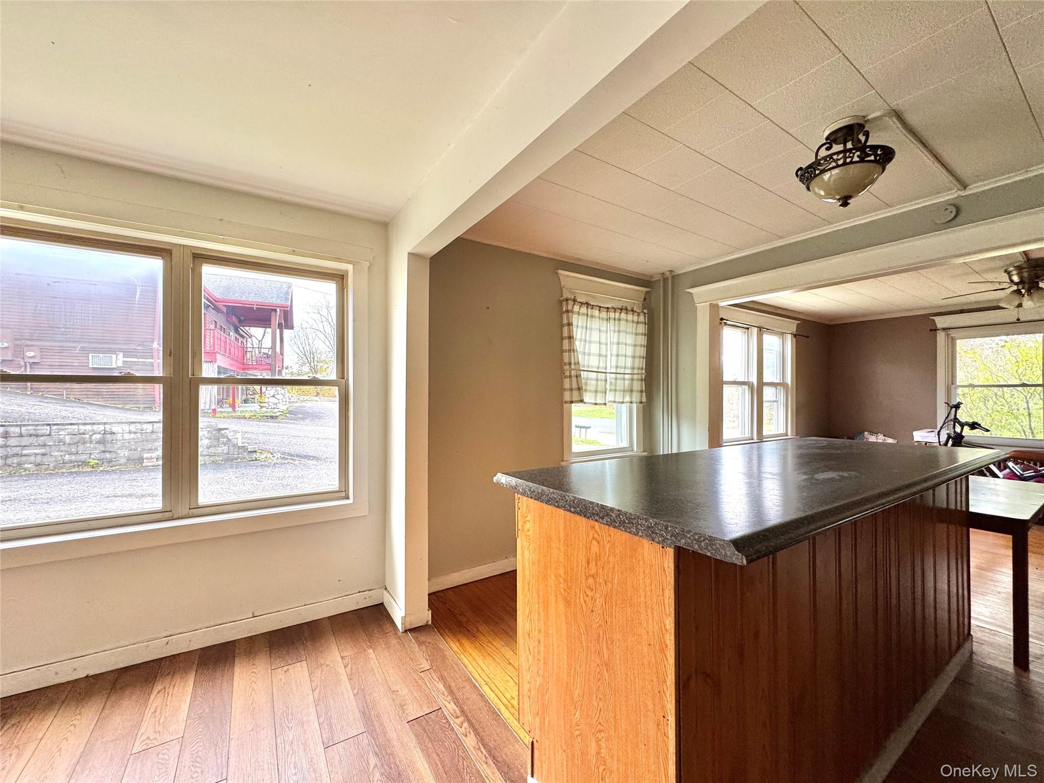 8 Forest Hills Avenue Property Photo 12