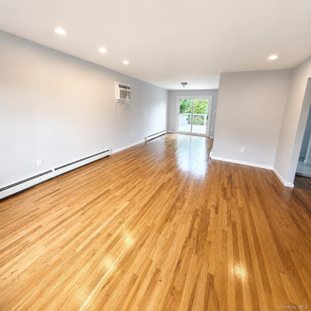 324 Buckingham Road Property Photo 6