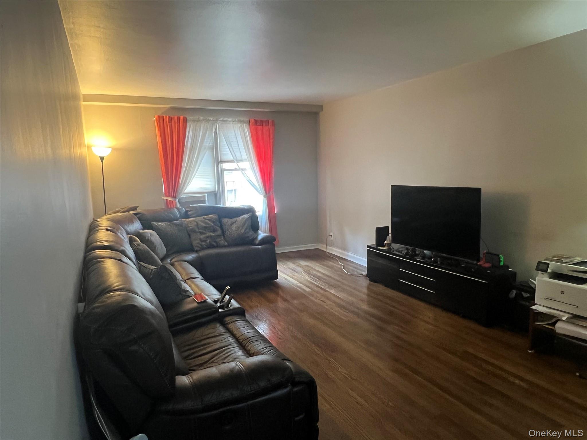 2080 Barnes Avenue 4c Property Photo 2