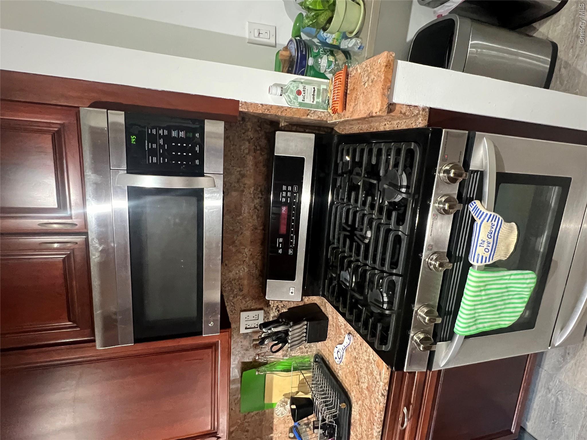 2080 Barnes Avenue 4c Property Photo 6