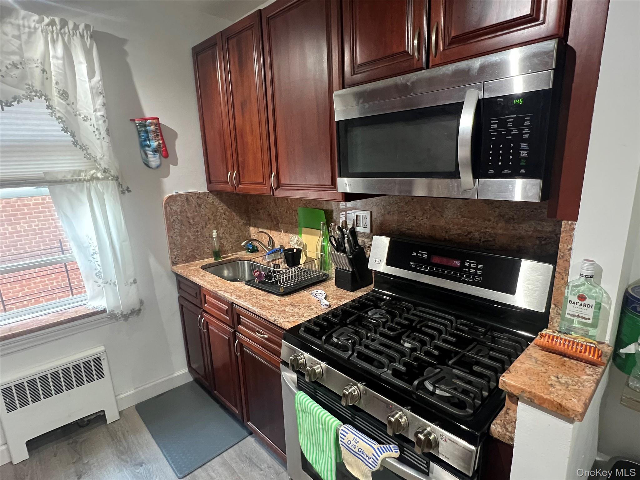 2080 Barnes Avenue 4c Property Photo 7