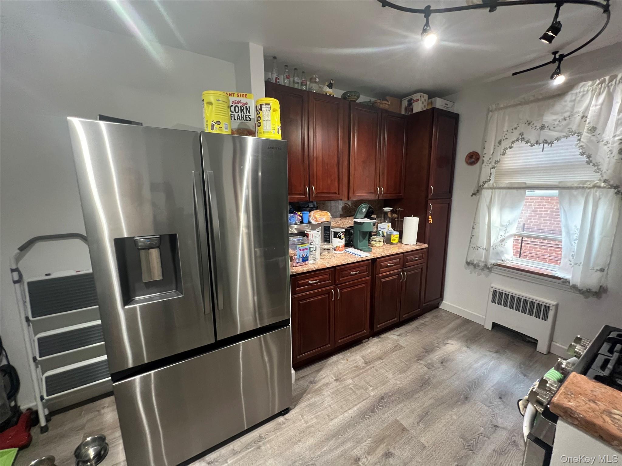 2080 Barnes Avenue 4c Property Photo 8