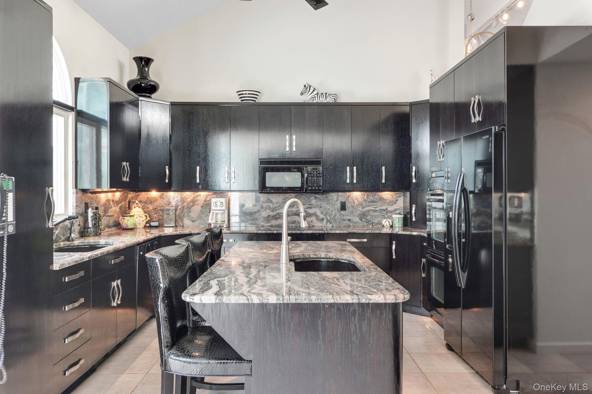 9 Plume Grass Way Property Photo 3