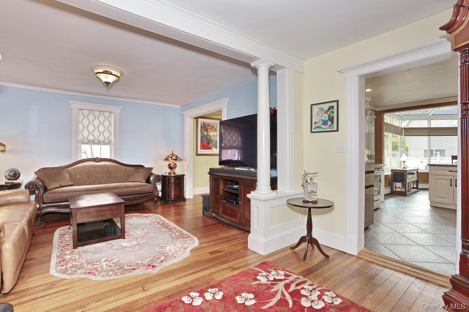 81 E Maple Avenue Property Photo 6