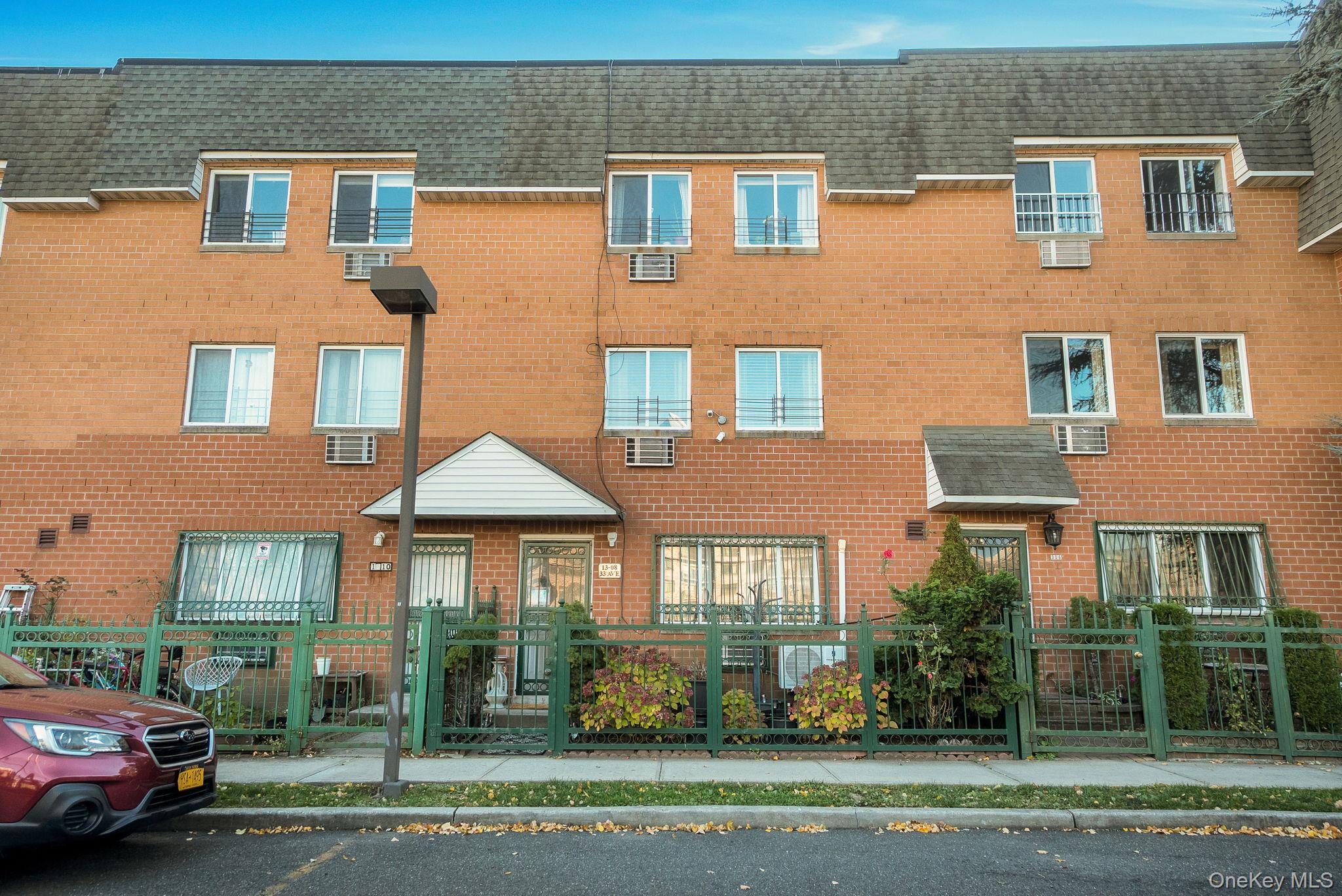 1308 33rd Avenue Property Photo 1