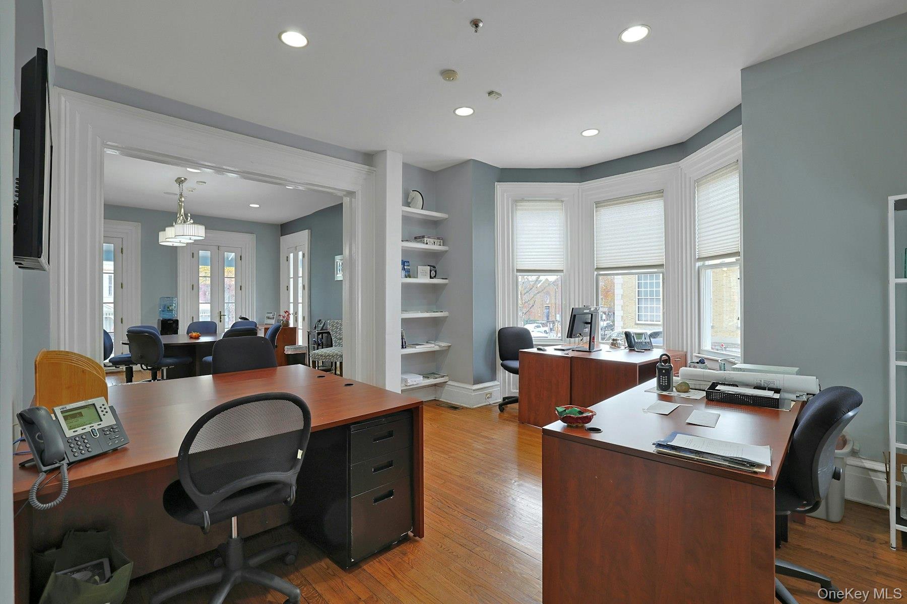 46 South Broadway Property Photo 10