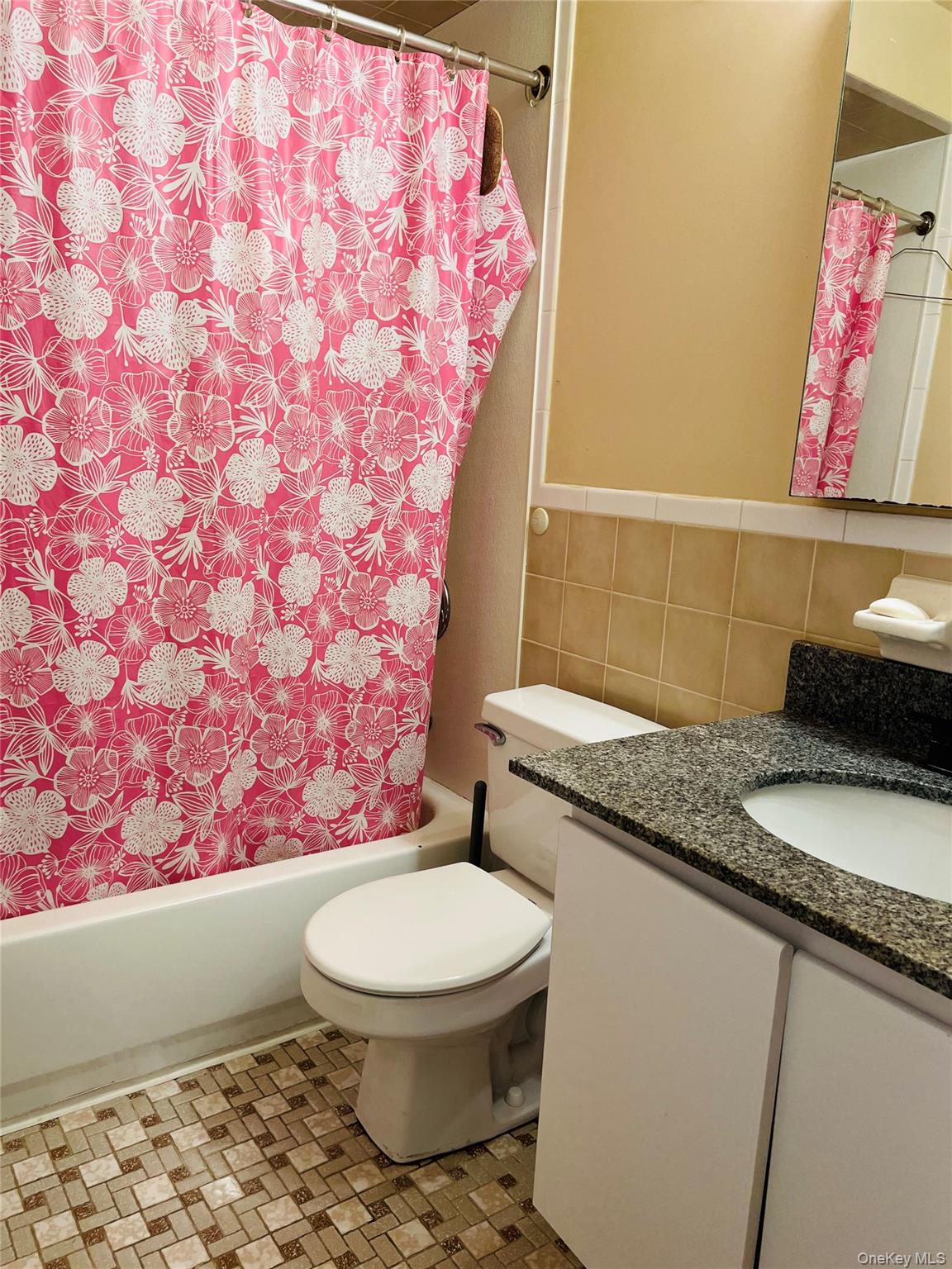 47-25 212 Street Property Photo 6