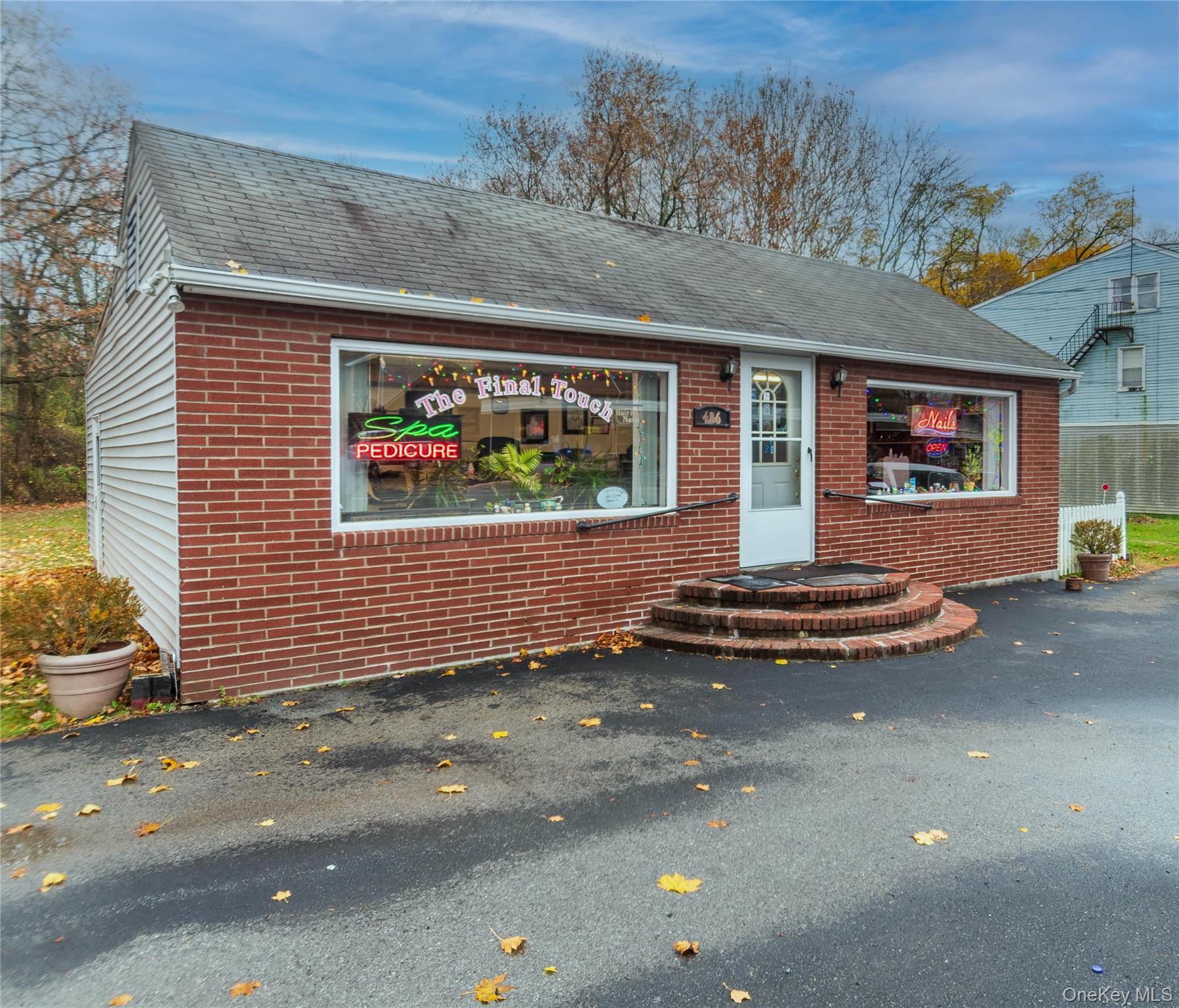 426 Violet Avenue Property Photo 1