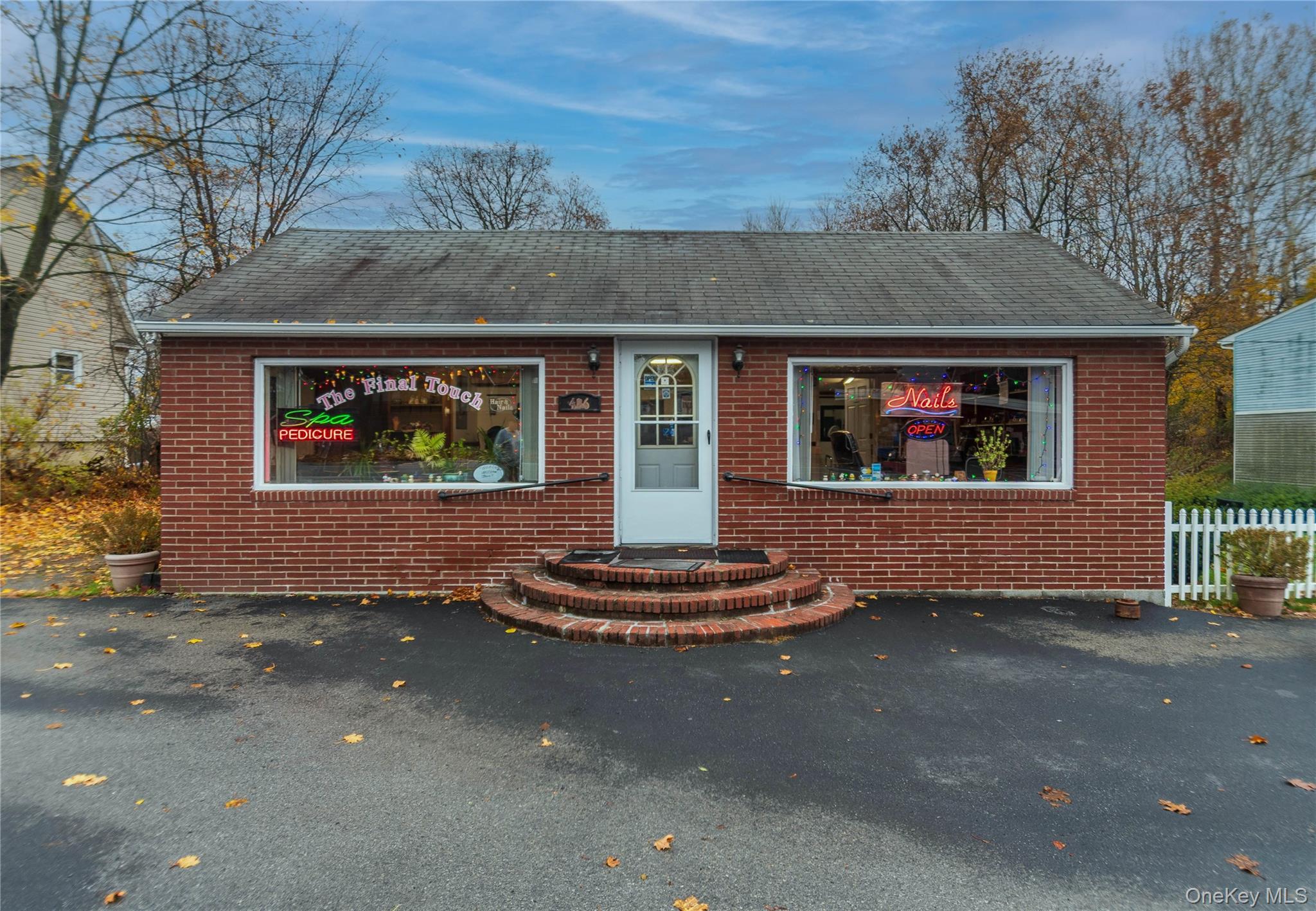 426 Violet Avenue Property Photo 2