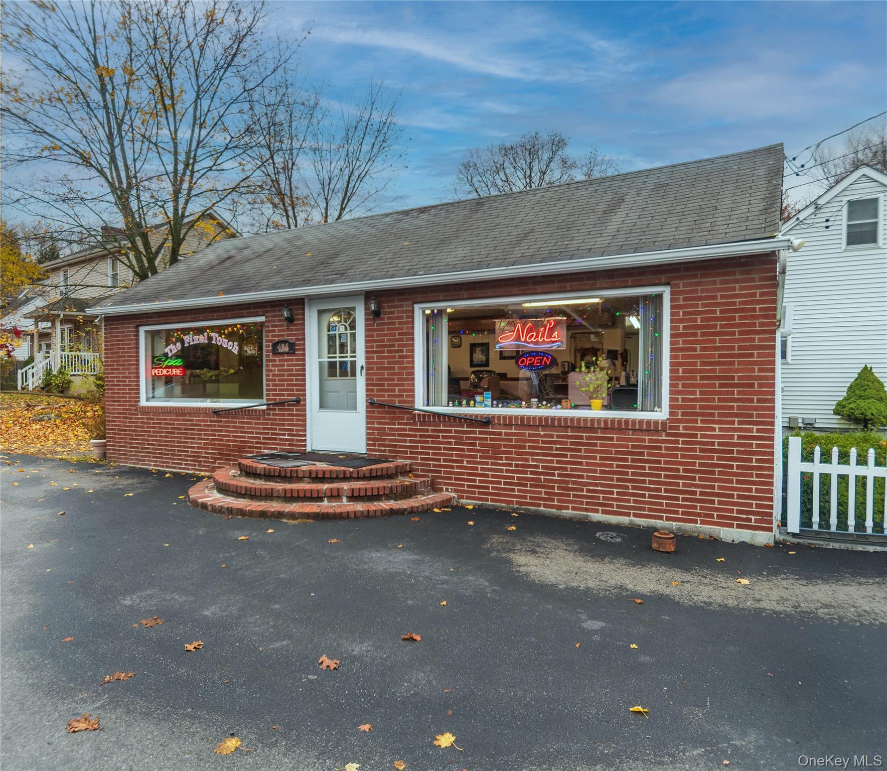 426 Violet Avenue Property Photo 3