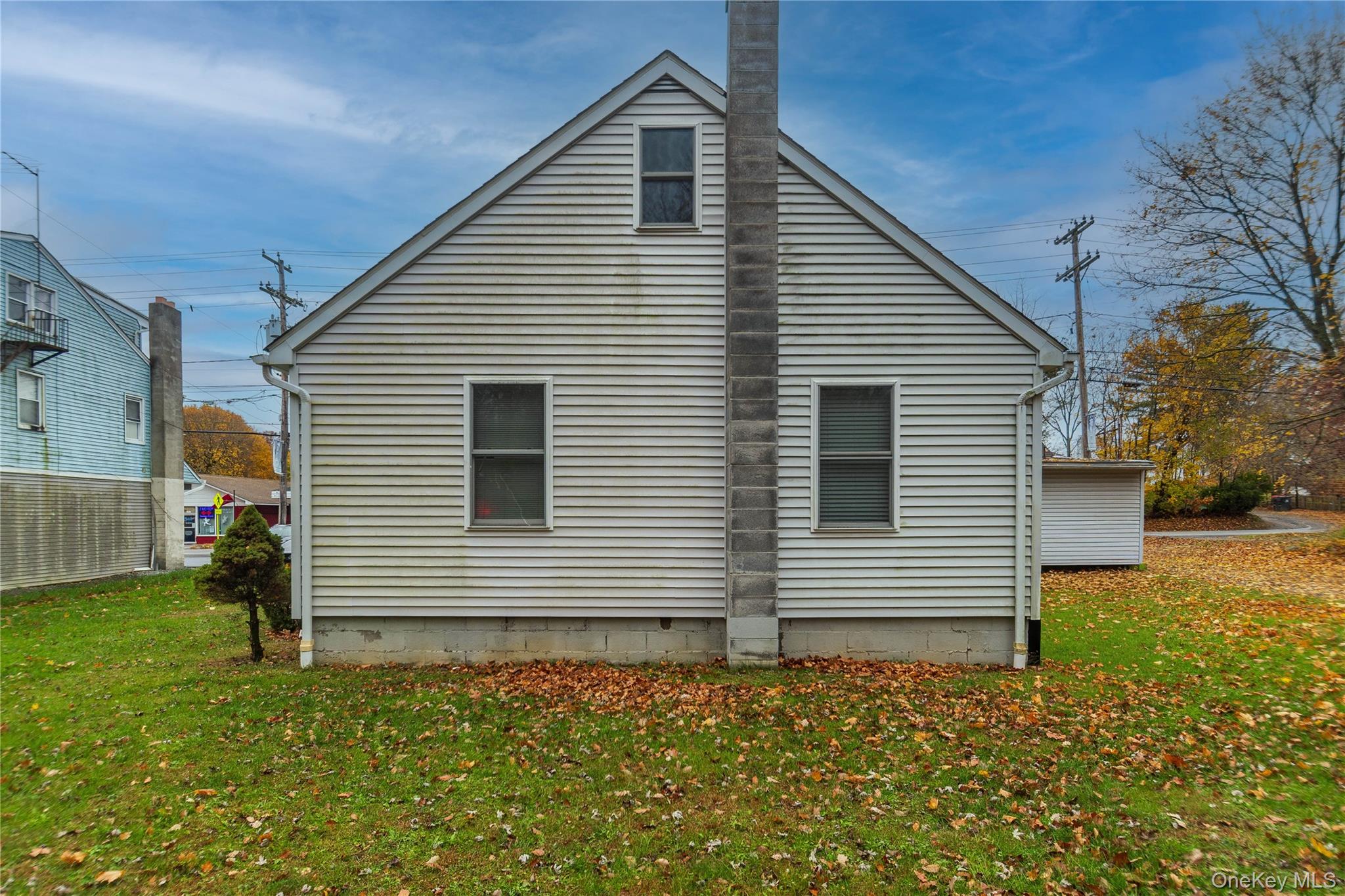 426 Violet Avenue Property Photo 6