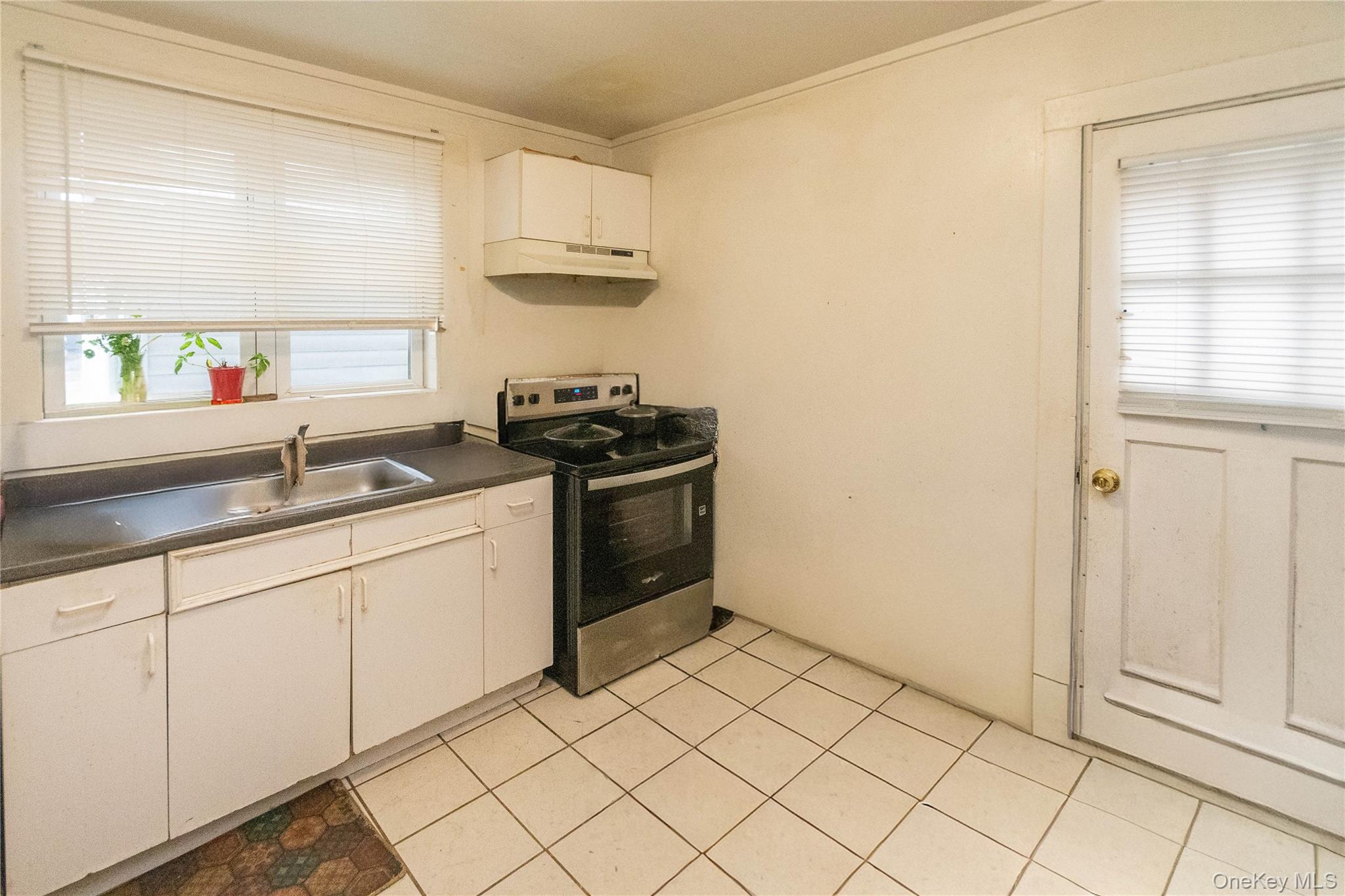 426 Violet Avenue Property Photo 26