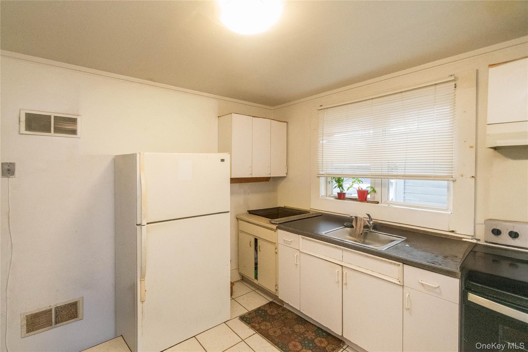 426 Violet Avenue Property Photo 27