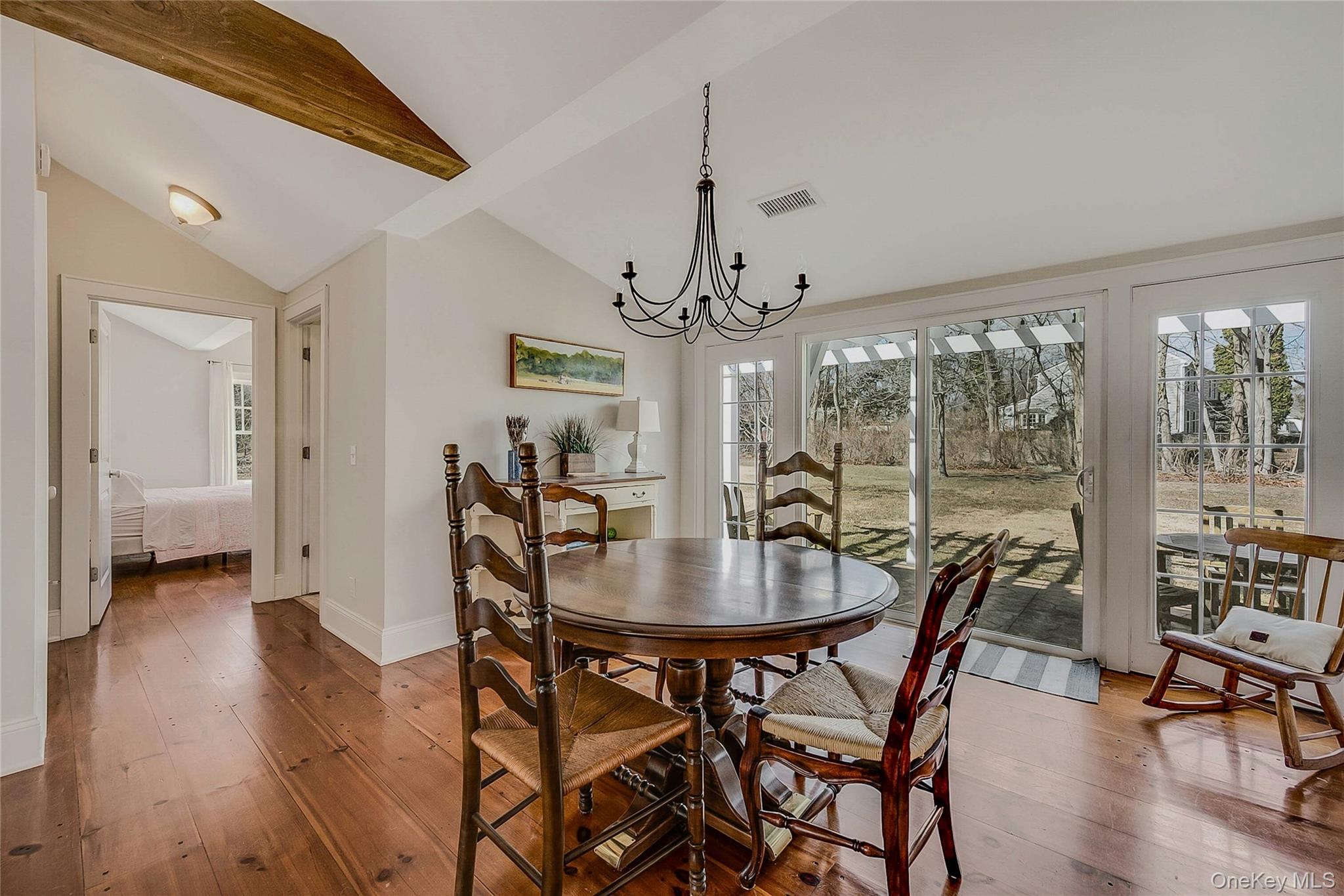 635 Strohson Road Property Photo 16