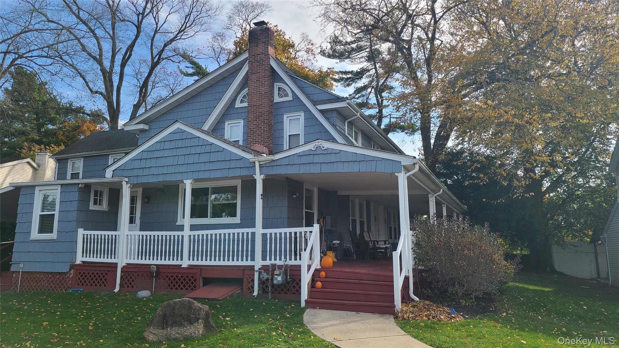 2 Addison Lane Property Photo 1