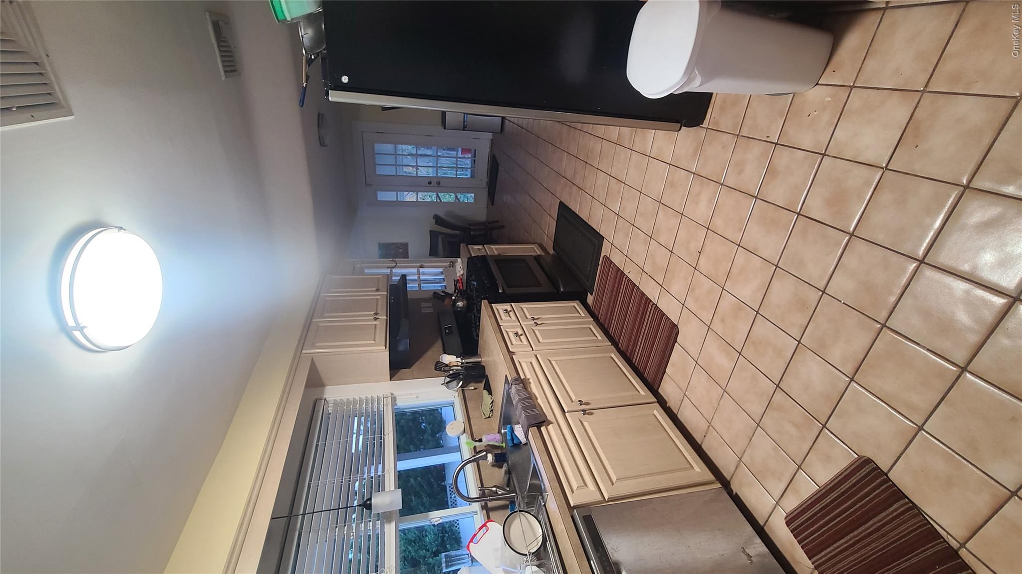 2 Addison Lane Property Photo 5