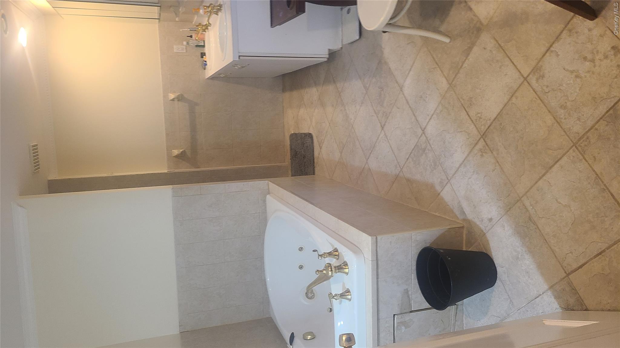 2 Addison Lane Property Photo 15
