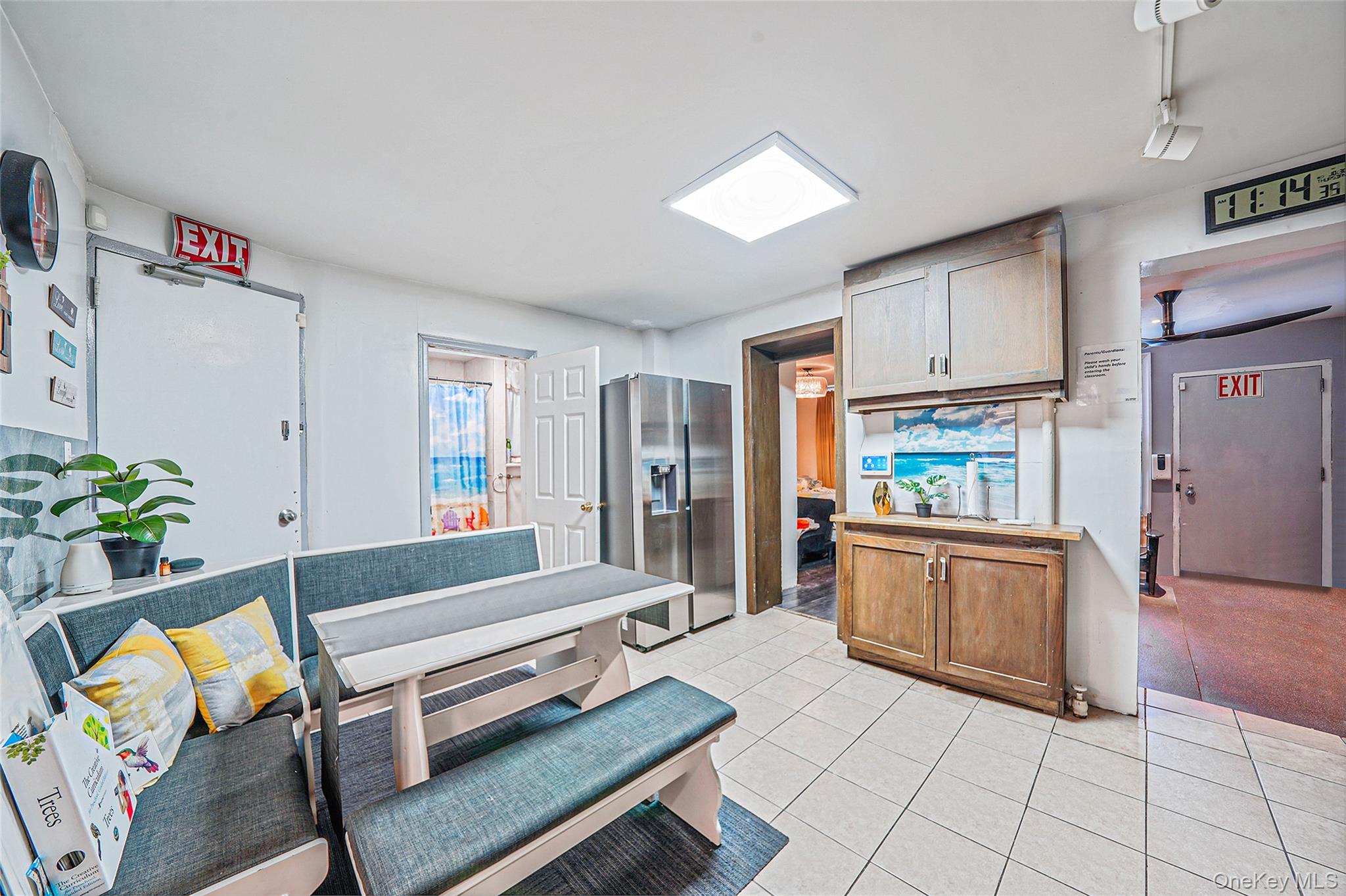 852 Blake Avenue Property Photo 4