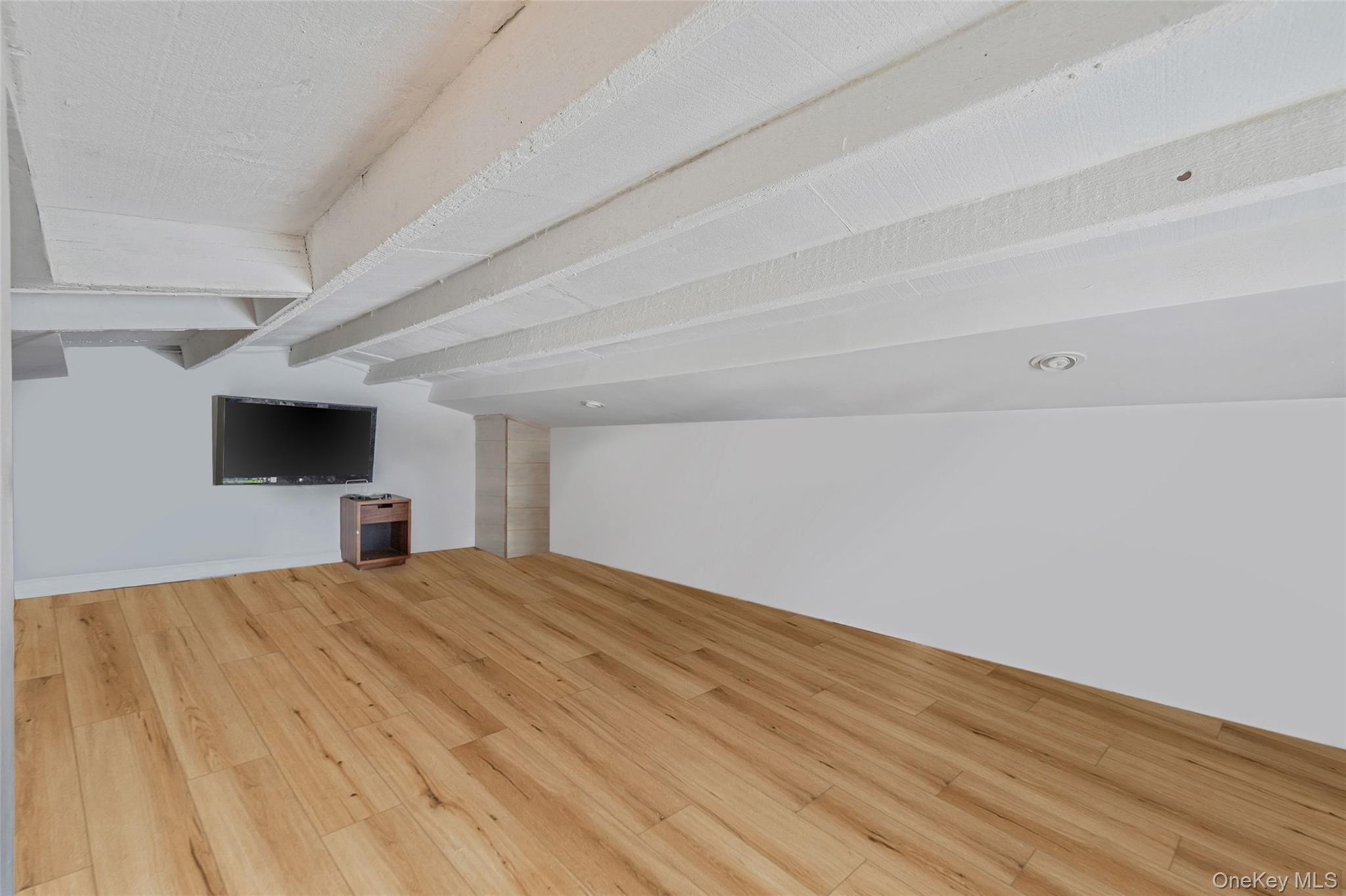 852 Blake Avenue Property Photo 35