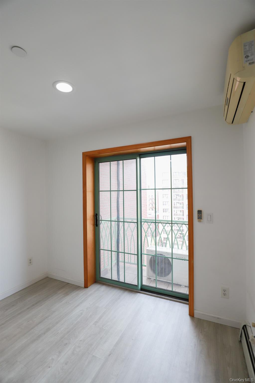 134-43 Maple Avenue 5b Property Photo 8
