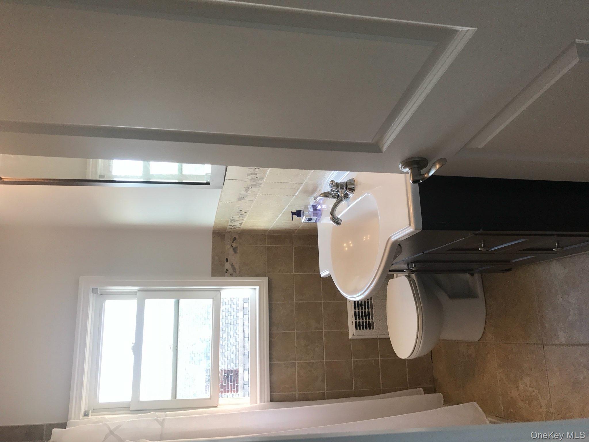 72 Kentucky Street Property Photo 10