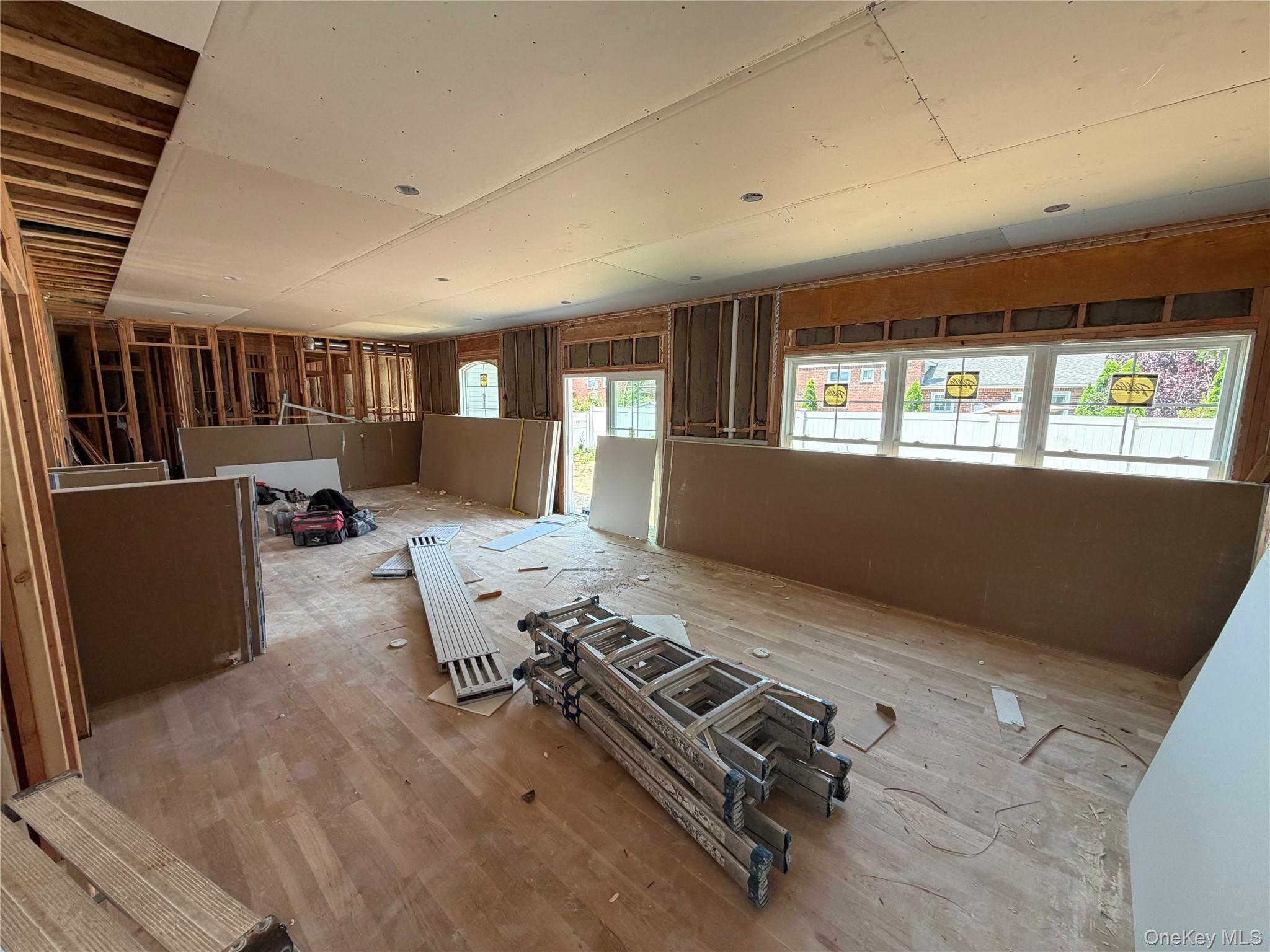 366 Broadway Property Photo 10
