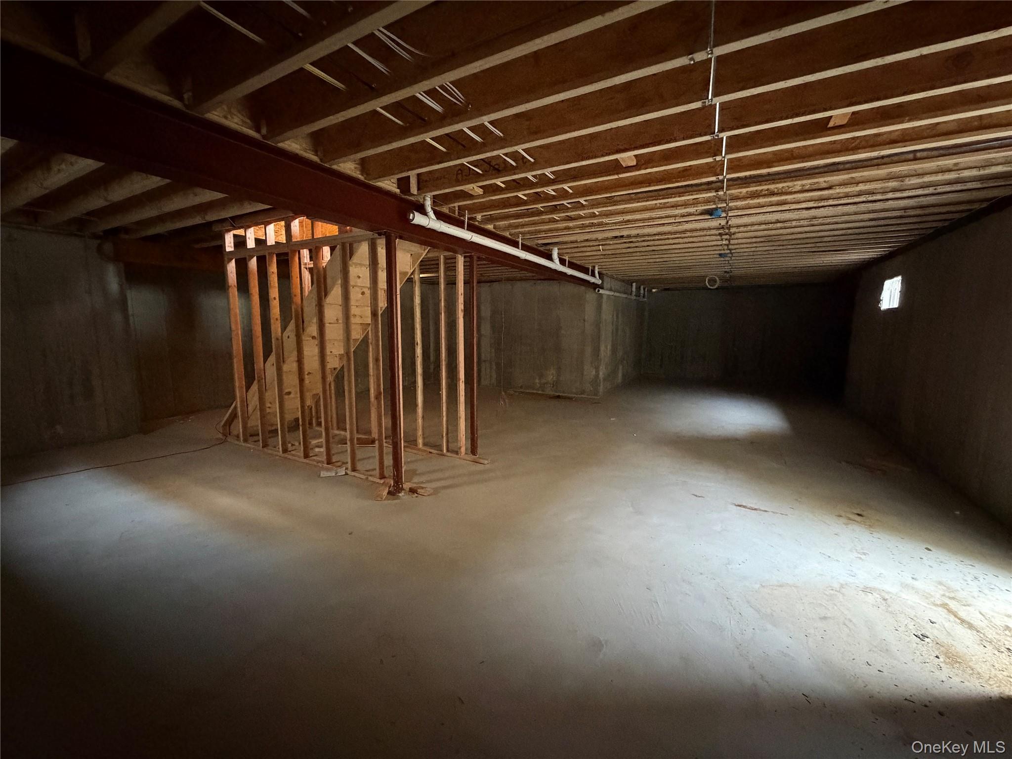 366 Broadway Property Photo 12