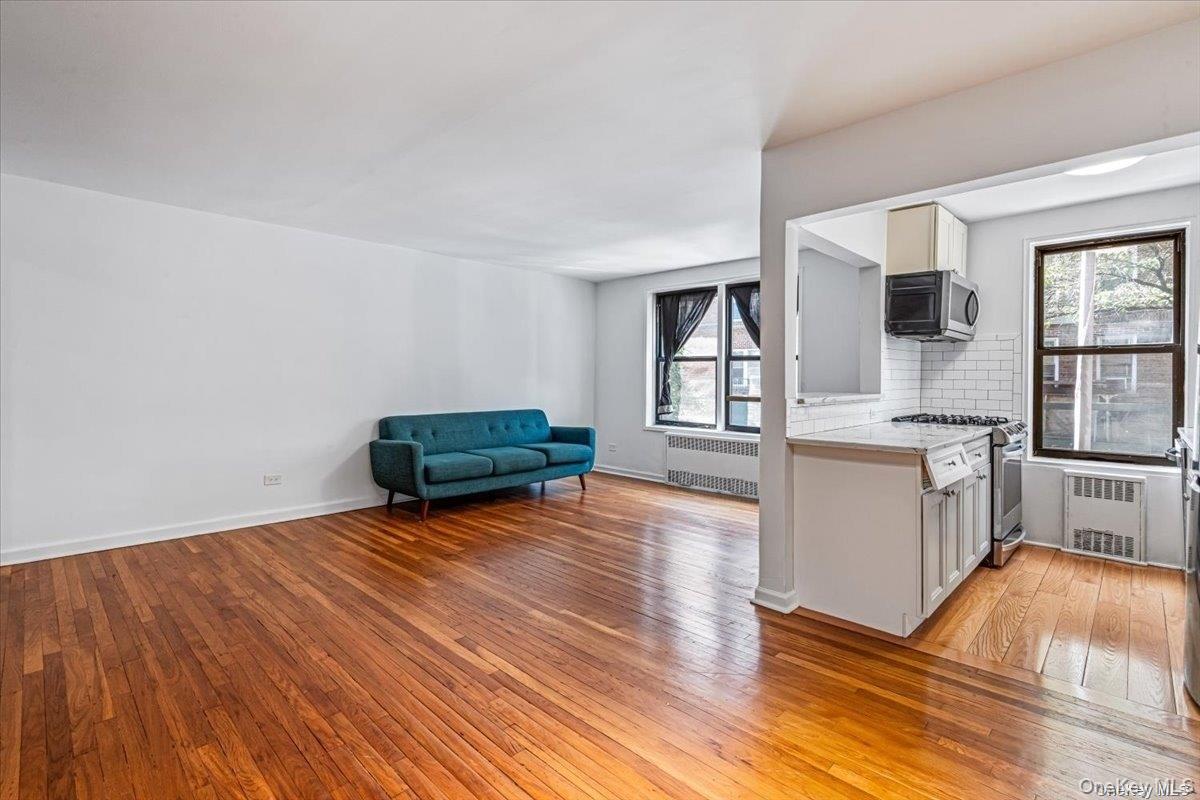 90-11 35 Avenue 1d Property Photo 5