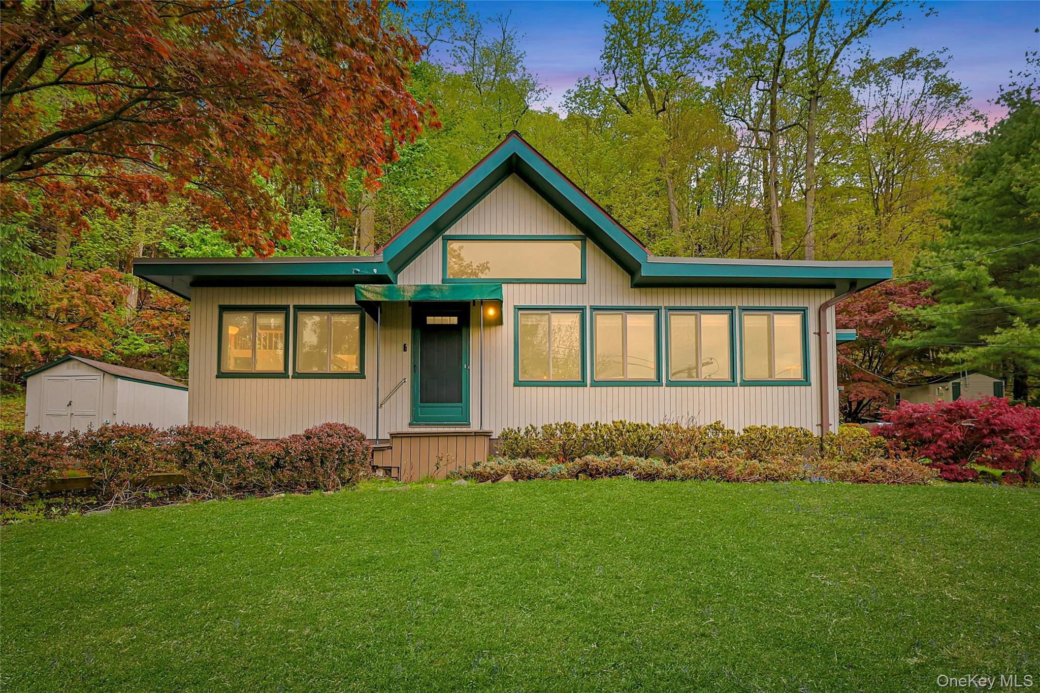 277 S Boulevard Property Photo 1