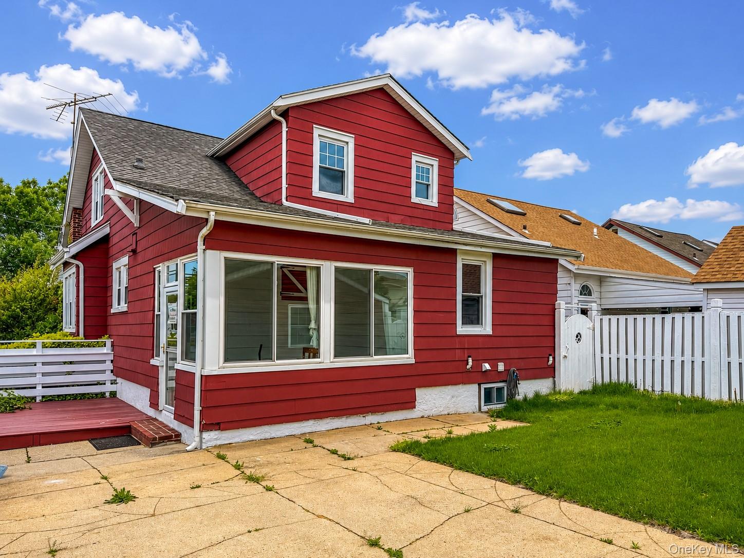 163 Shaw Avenue Property Photo 2