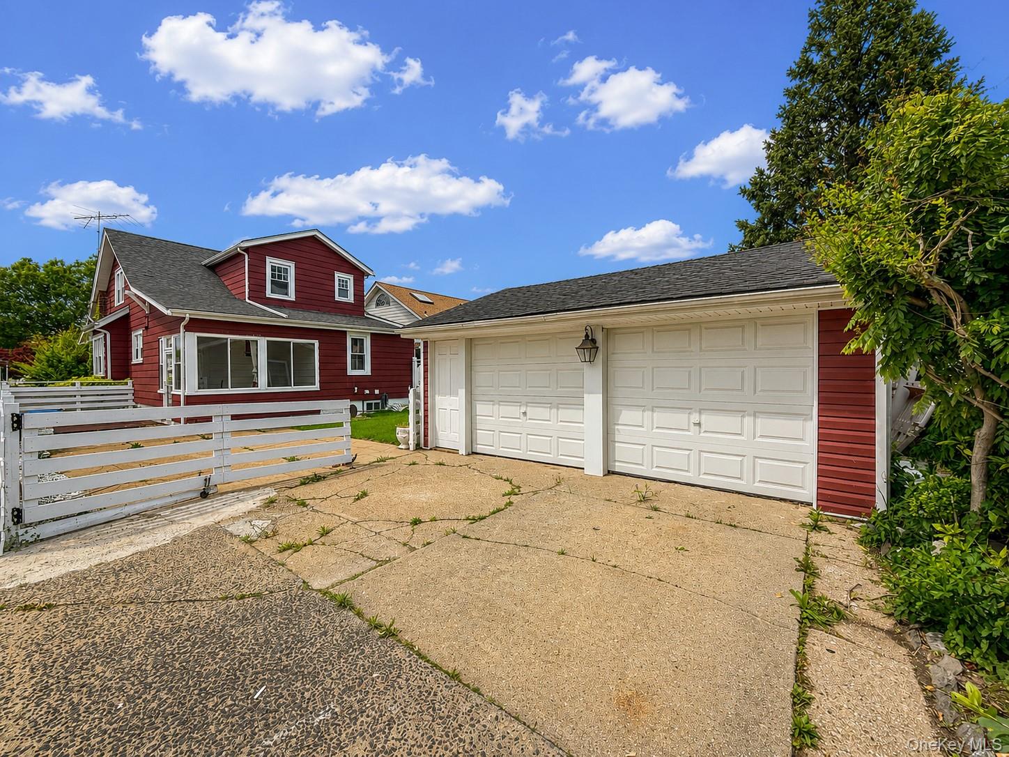 163 Shaw Avenue Property Photo 3