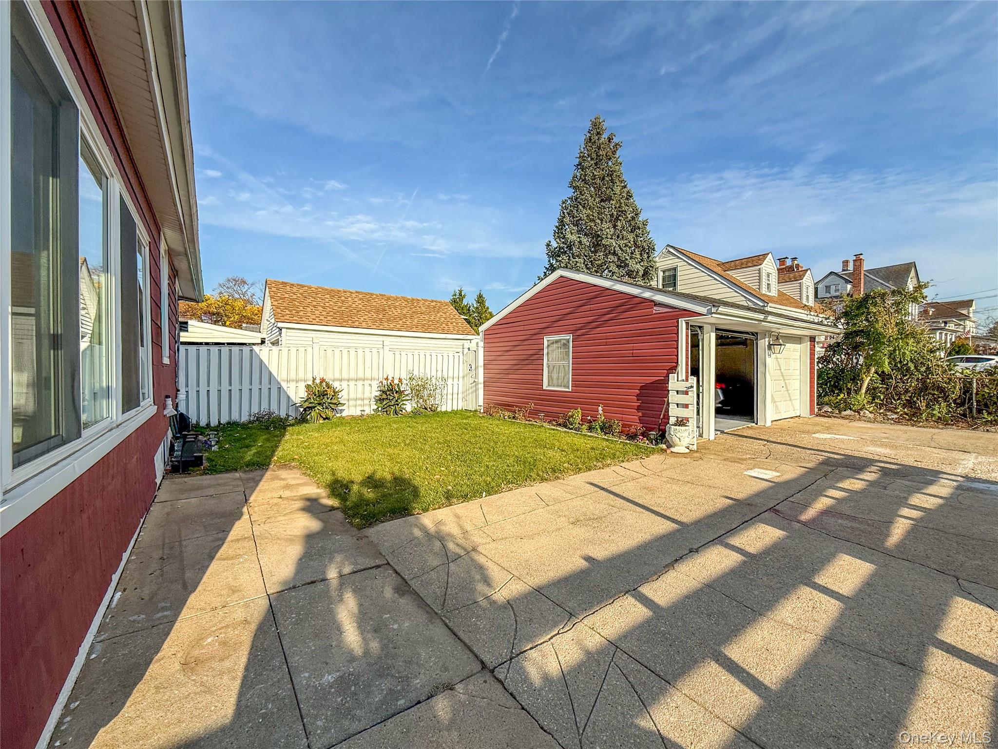 163 Shaw Avenue Property Photo 25
