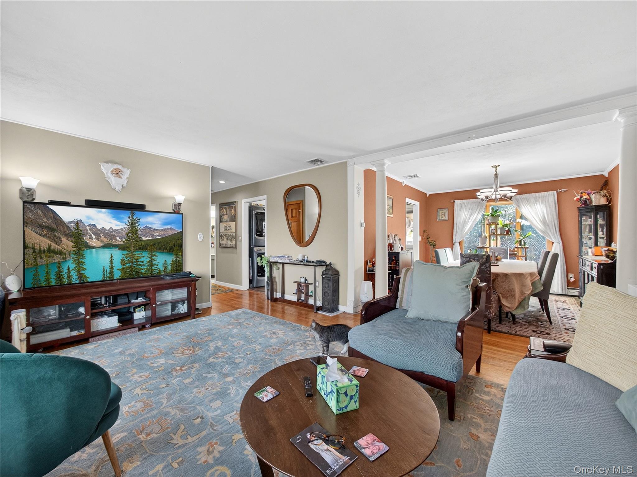450 Valentine Avenue Property Photo 1