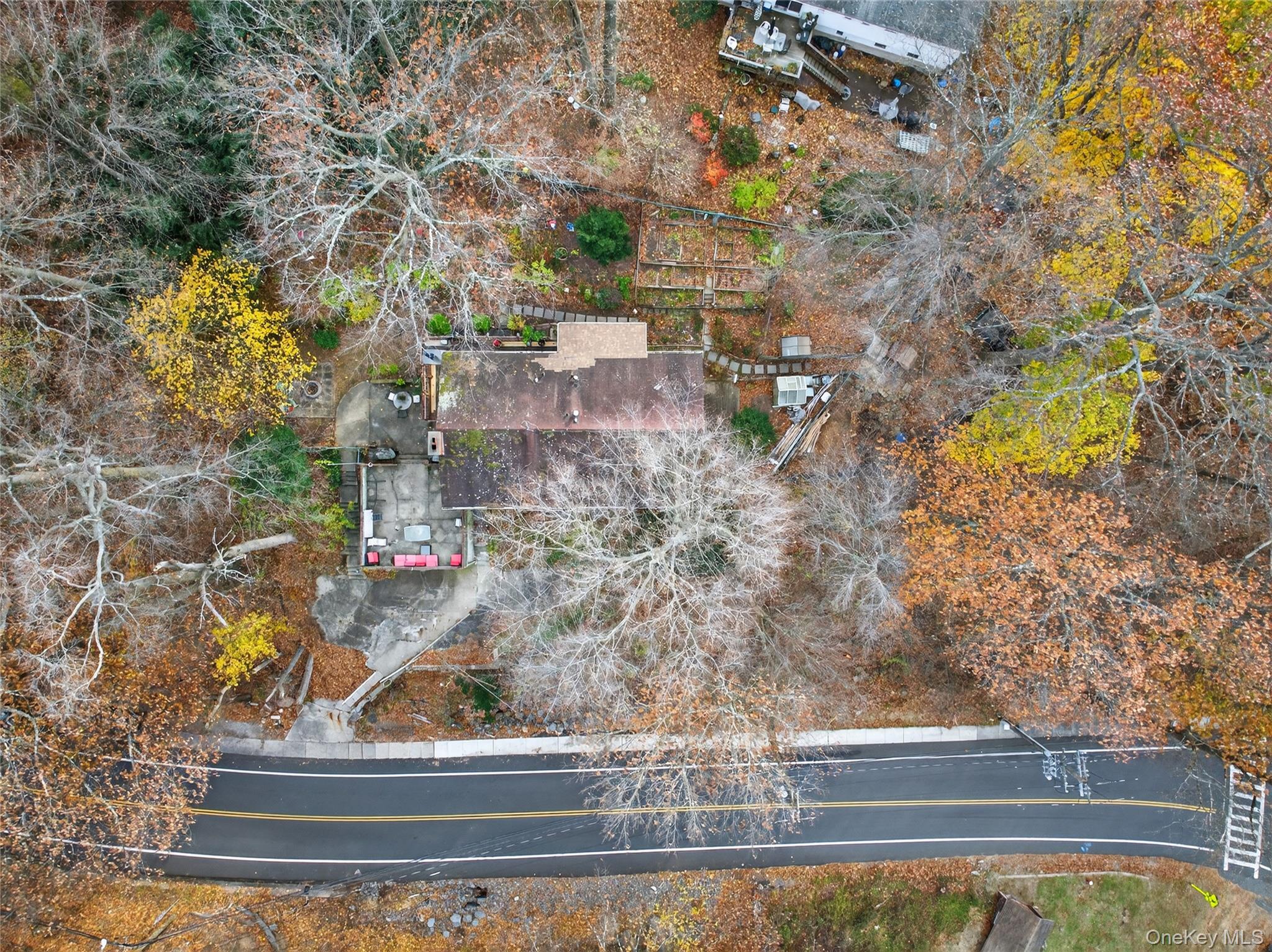 450 Valentine Avenue Property Photo 31