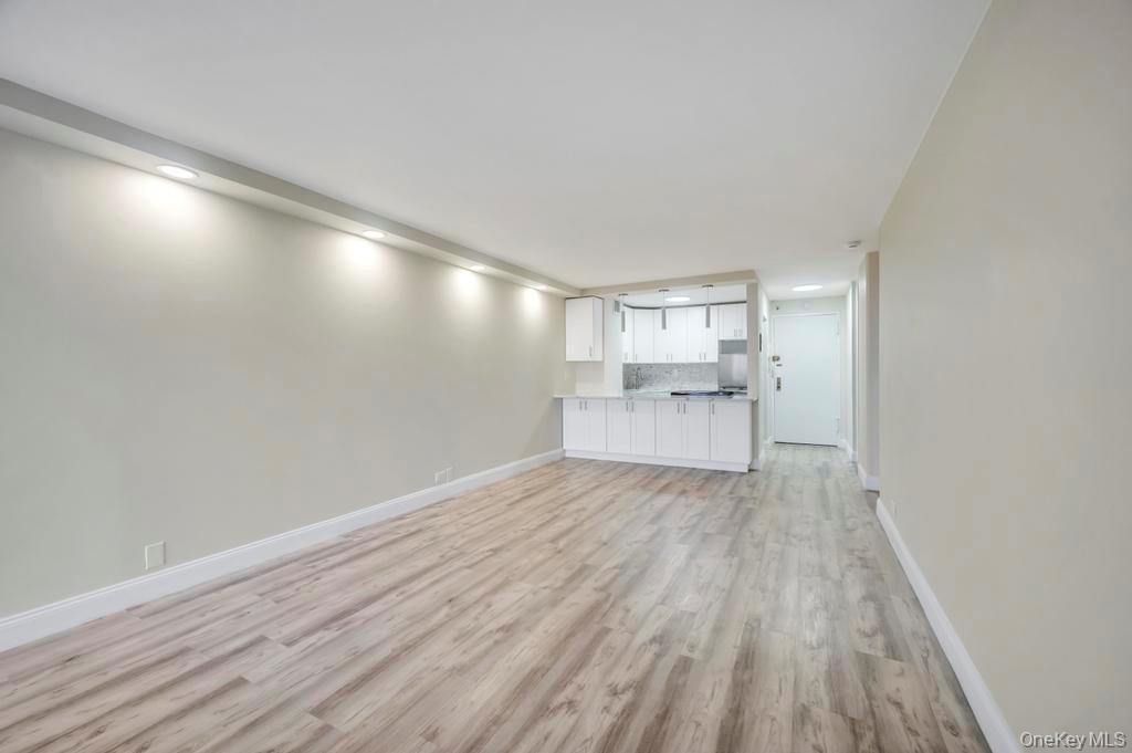 15038 Union Turnpike 12k Property Photo 11