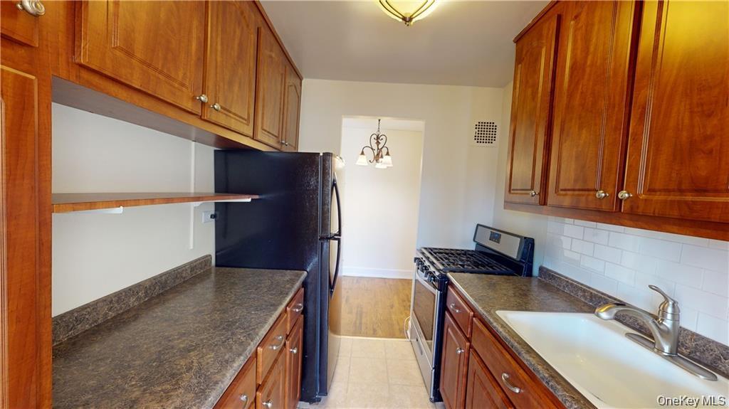 4200 Herkimer Place 4e Property Photo 5