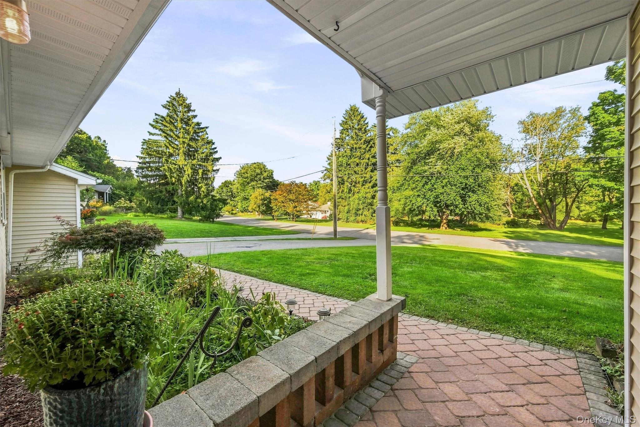 14 Pond Hill Avenue Property Photo 2