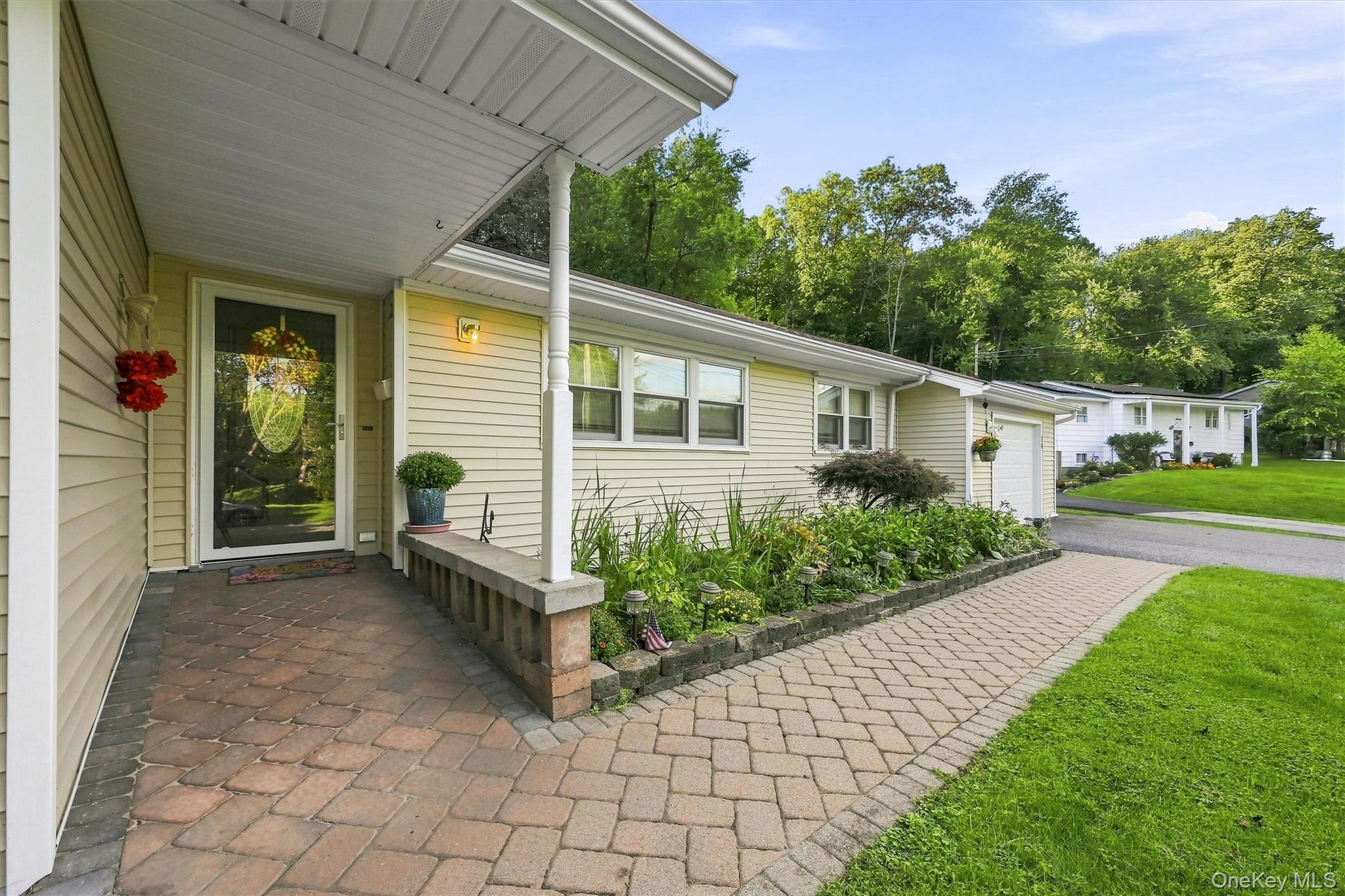 14 Pond Hill Avenue Property Photo 5