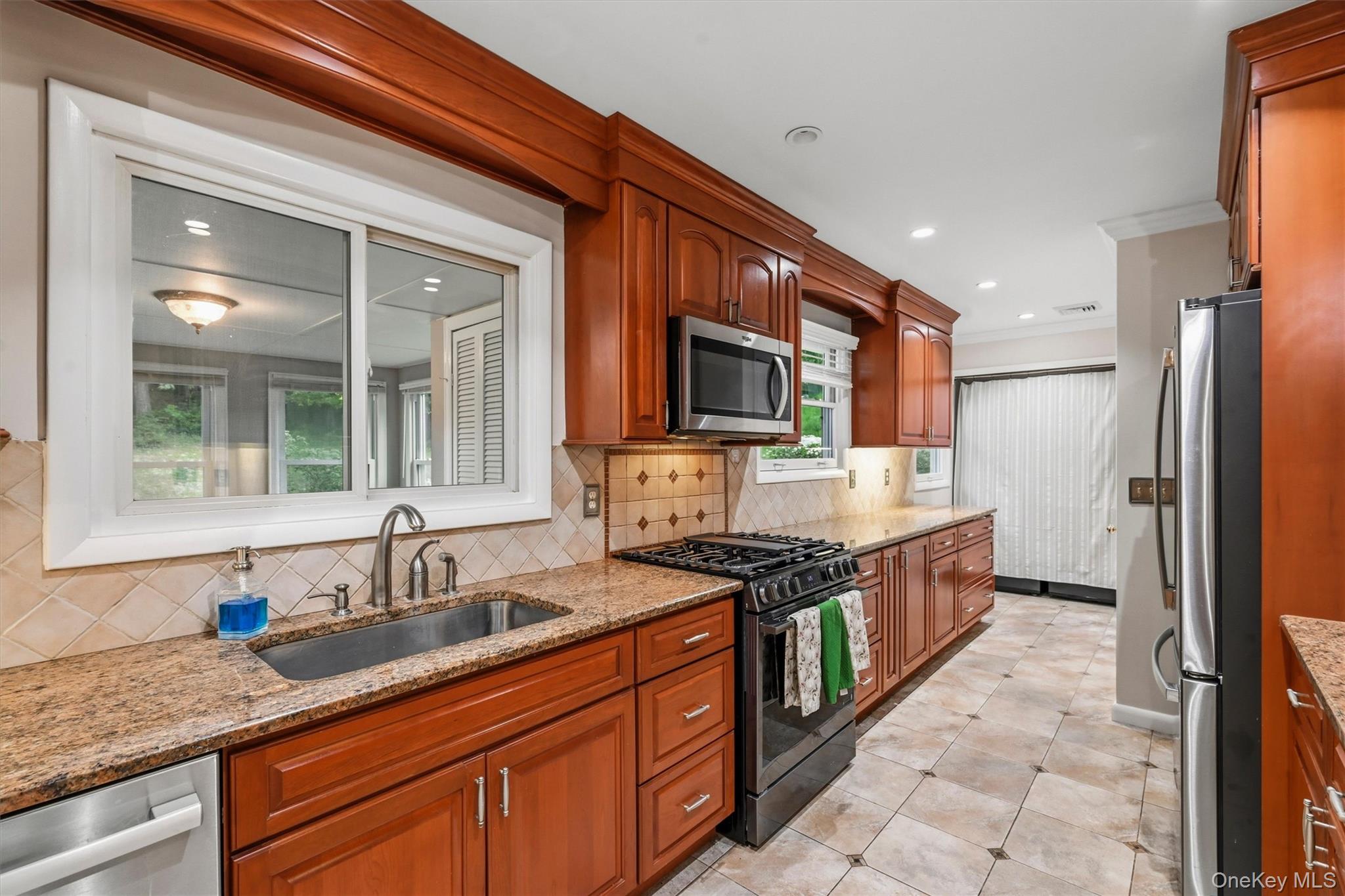 14 Pond Hill Avenue Property Photo 18