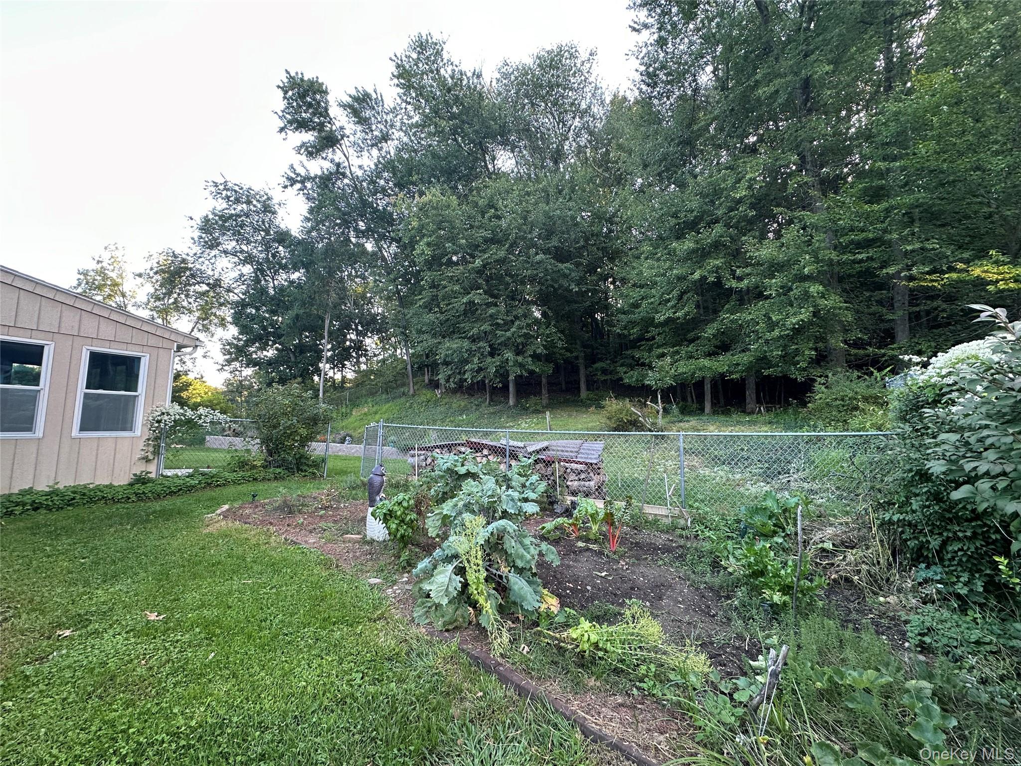 14 Pond Hill Avenue Property Photo 29