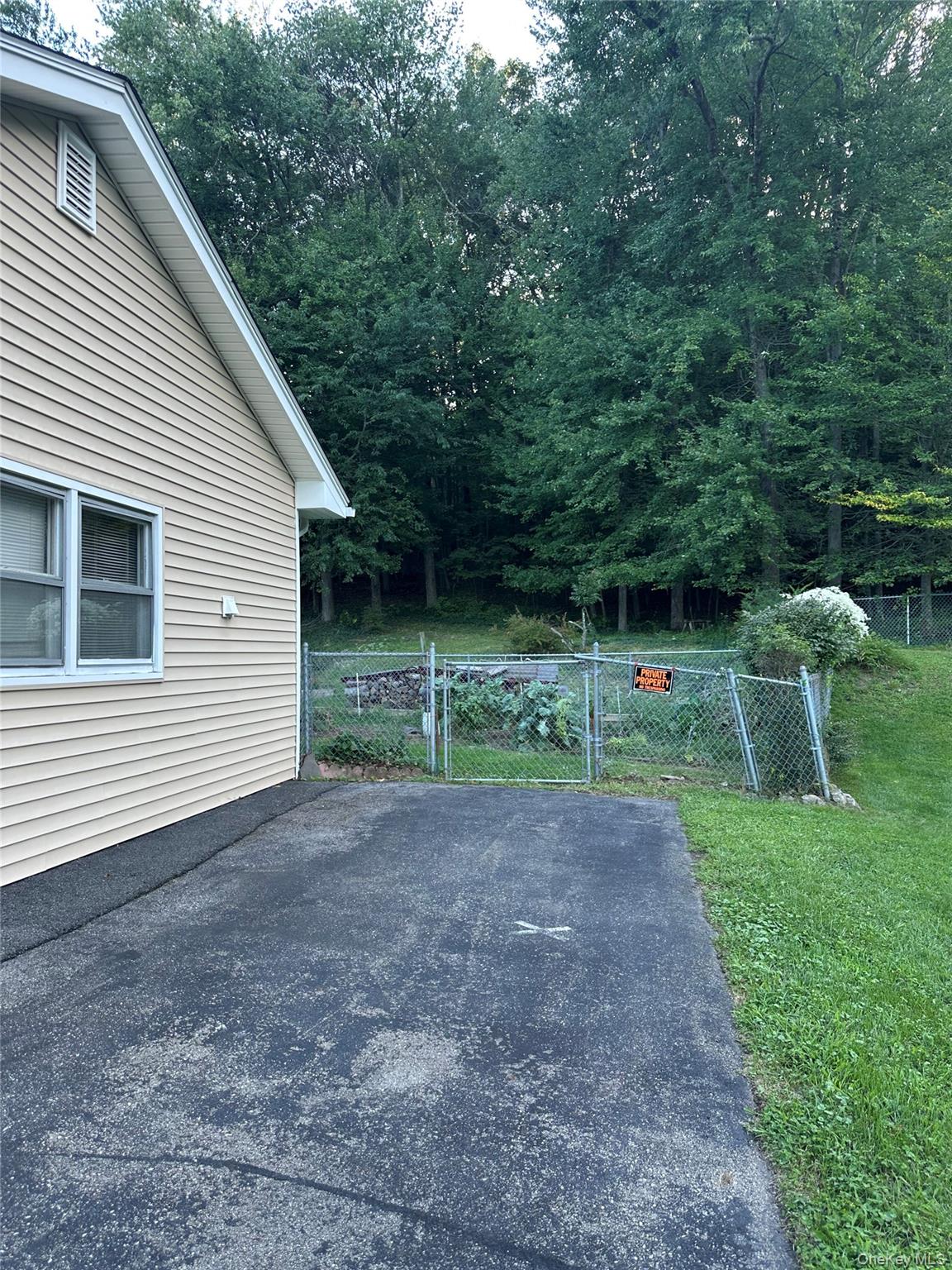 14 Pond Hill Avenue Property Photo 32